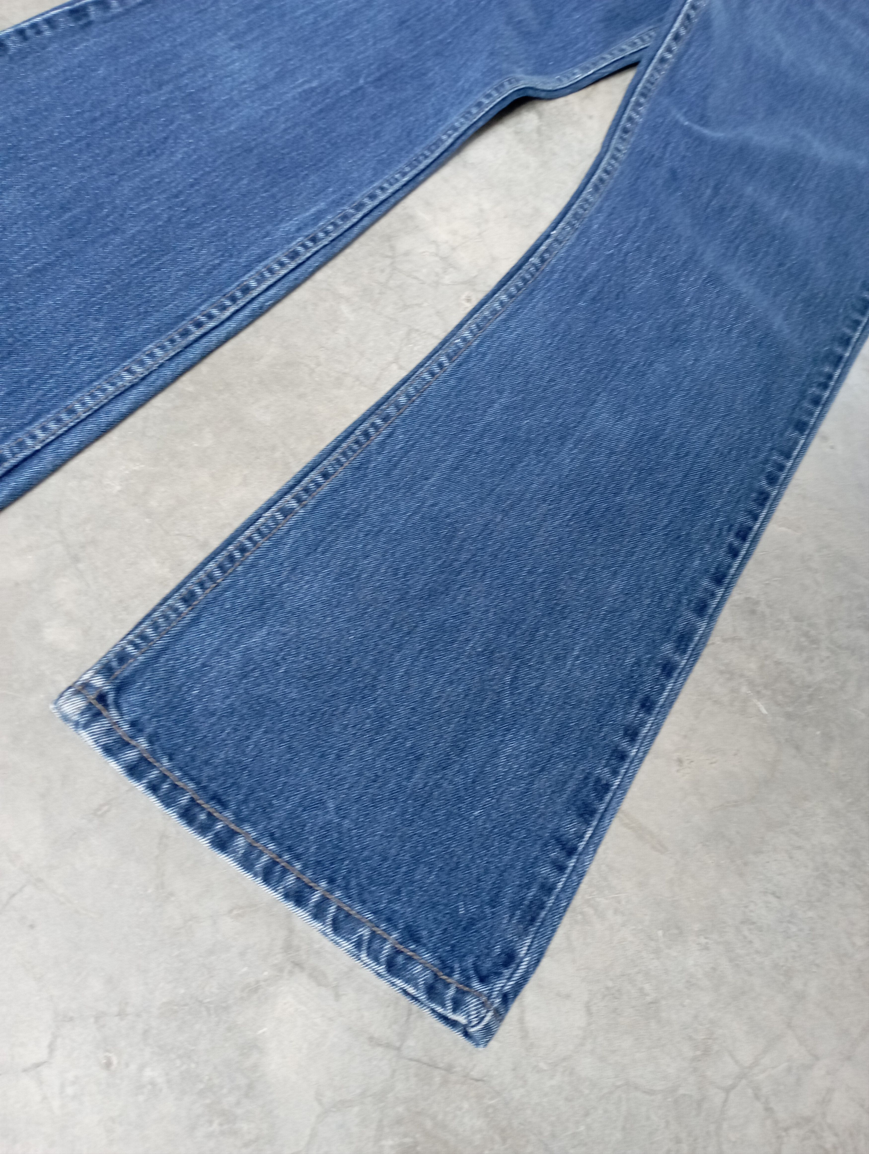 Levi's Flare Jeans Vintage Made In USA Levi's 515 BootCut Jeans Size US 31 - 3 Thumbnail