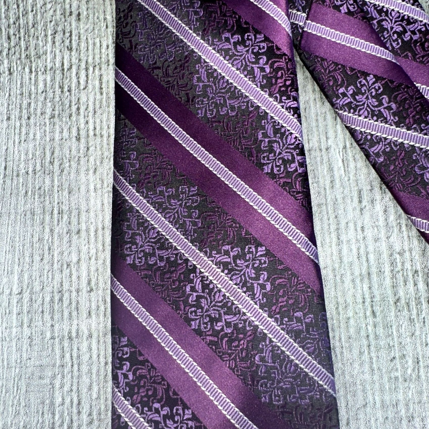 Essentials VINTAGE? Men’s Stratford Essentials Purple Stripes 60 Inch Tie Shirt Men Striped Tie Purple 60 Inch Essentials Boys? Size ONE SIZE - 2 Thumbnail