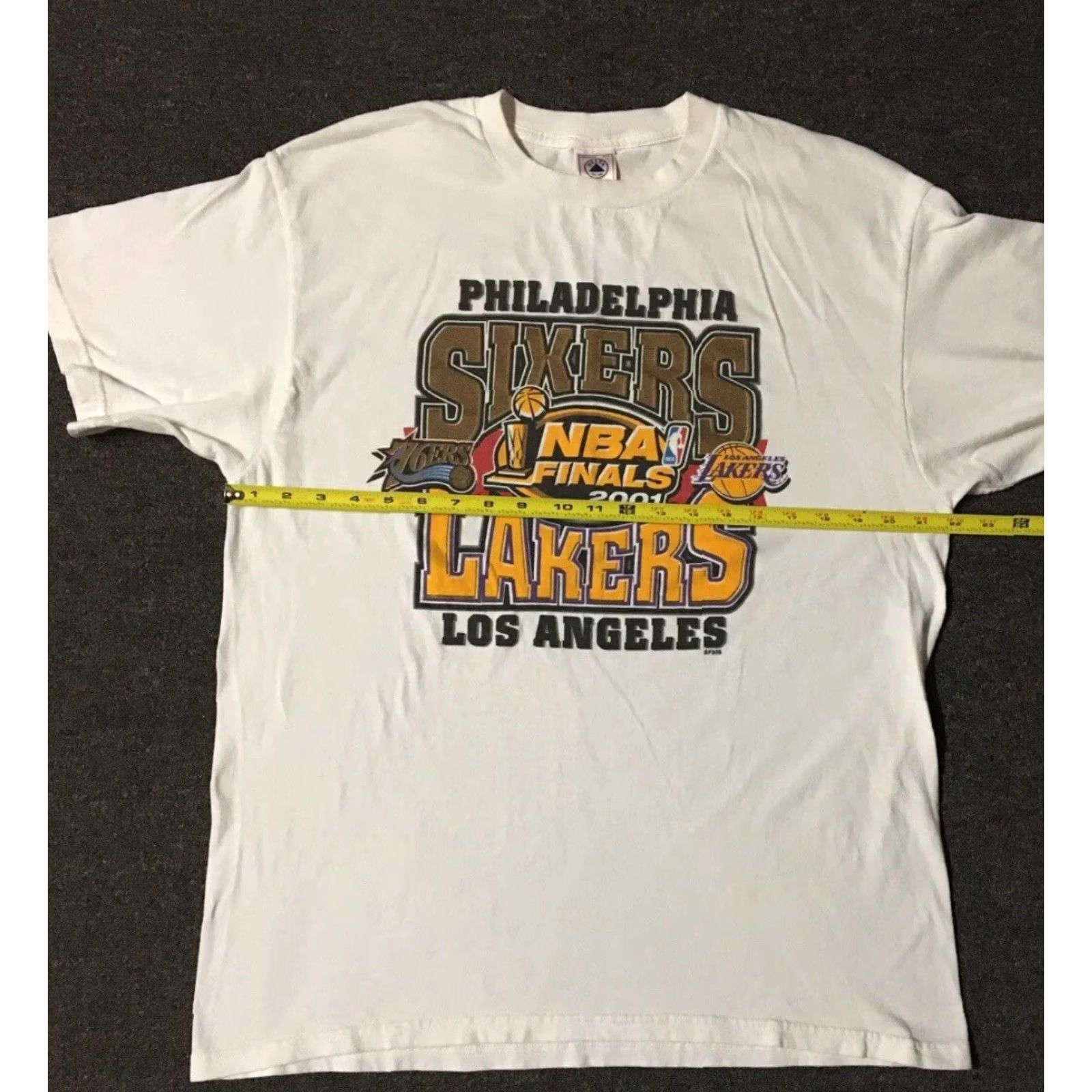 NBA Vtg 2001 Lakers NBA Finals Shirt L Basketball Kobe Shaq Champion 76ers Y2K 90s Size US L / EU 52-54 / 3 - 5 Thumbnail