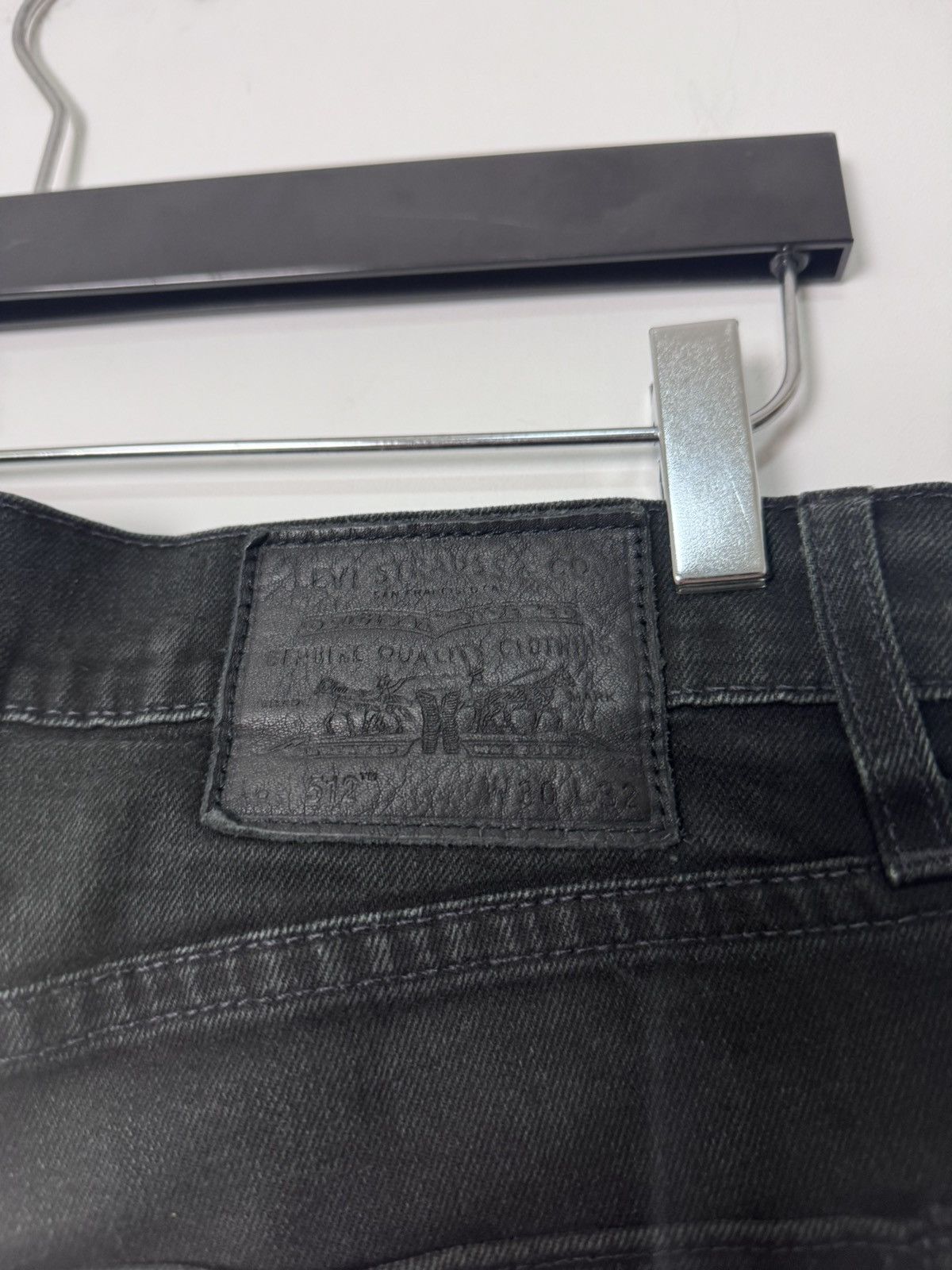 Levi's Levi’s 512 Black Slim Tapered Jeans Size US 30 / EU 46 - 7 Thumbnail