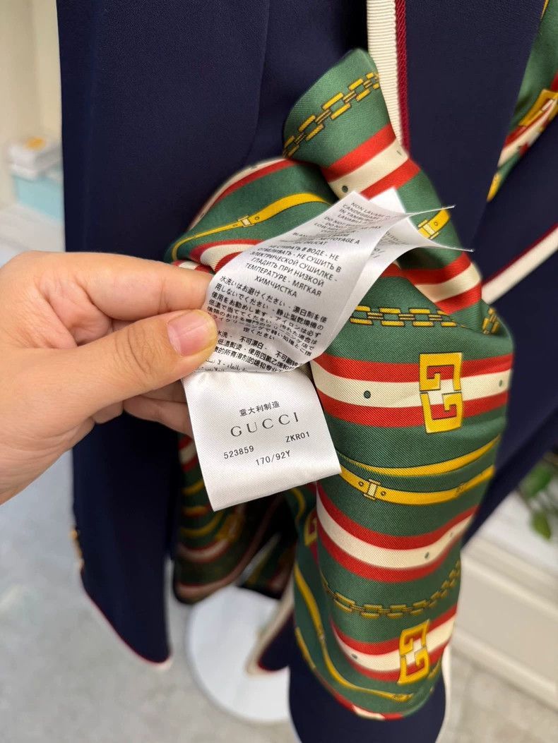Gucci Gucci Navy Blazer with White Trim-2505 Size US M / EU 48-50 / 2 - 6 Thumbnail