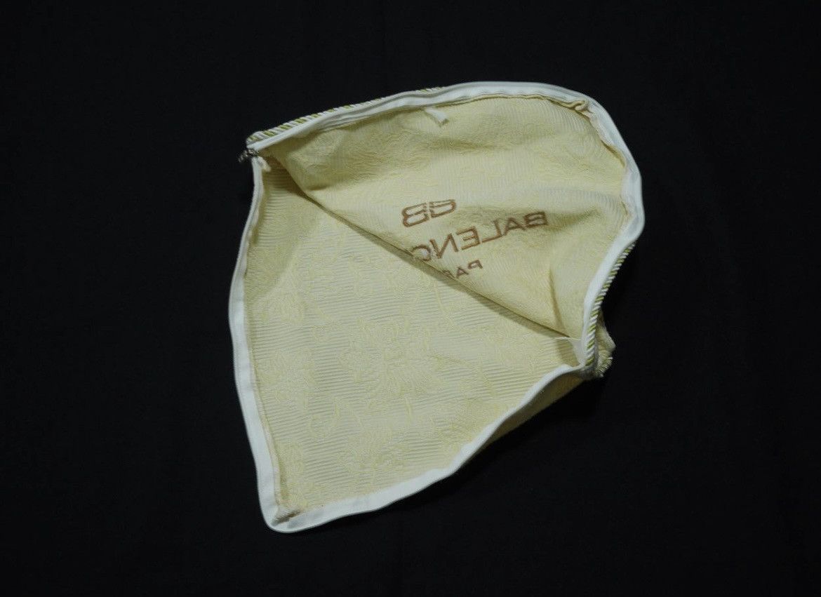 Balenciaga Balenciaga Pillow Cases Size ONE SIZE - 4 Thumbnail