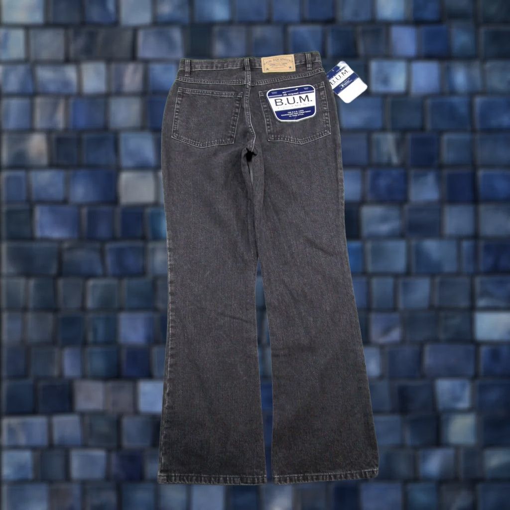 Vintage VINTAGE B.U.M. Equipment Jeans Bootcut Womens 9 Black Denim 90s Pockets 5-Pocket Design Size 30" / US 8 / IT 44 - 1 Thumbnail