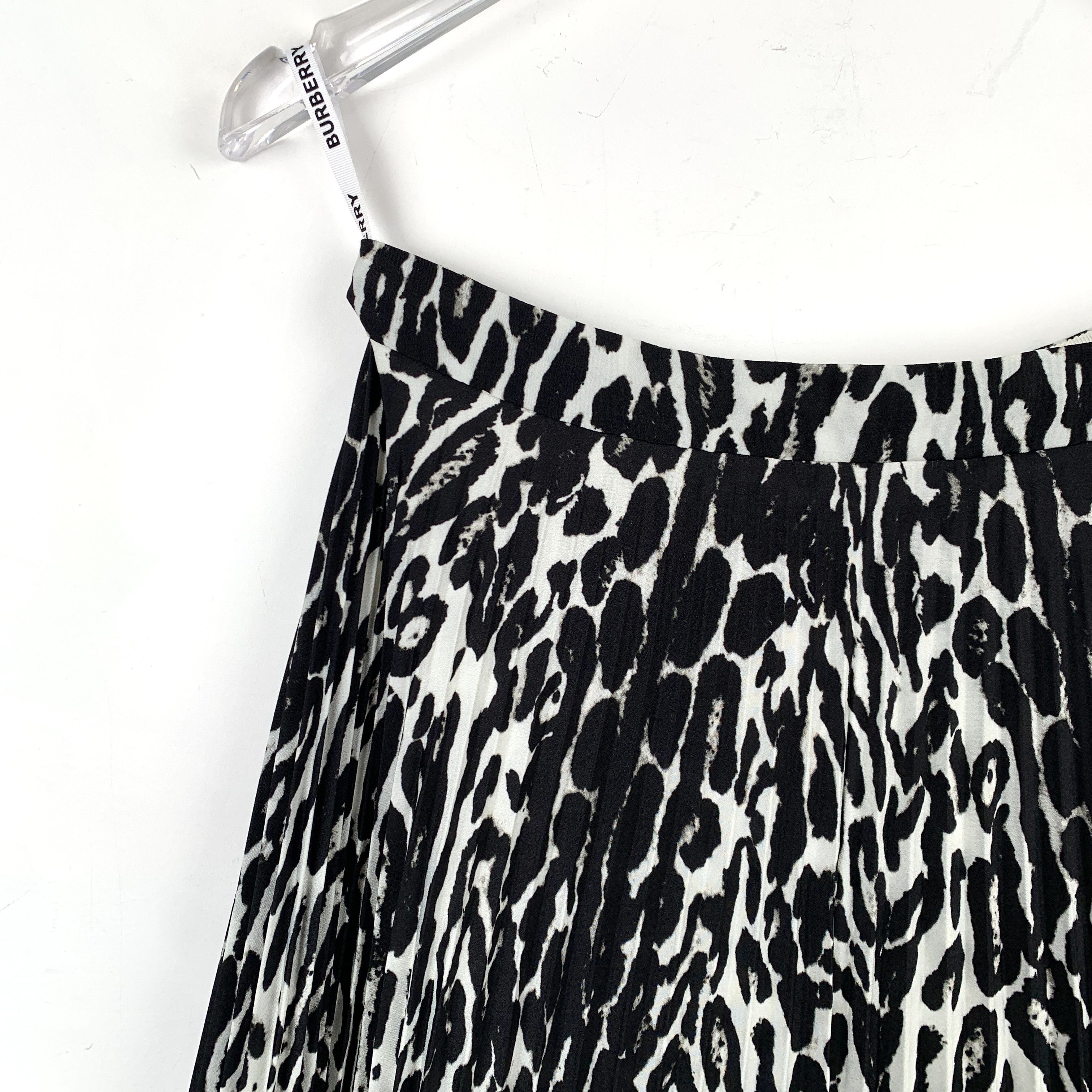 Burberry Burberry leopard print pleated skirt size 36 Size XS / US 0-2 / IT 36-38 - 5 Thumbnail