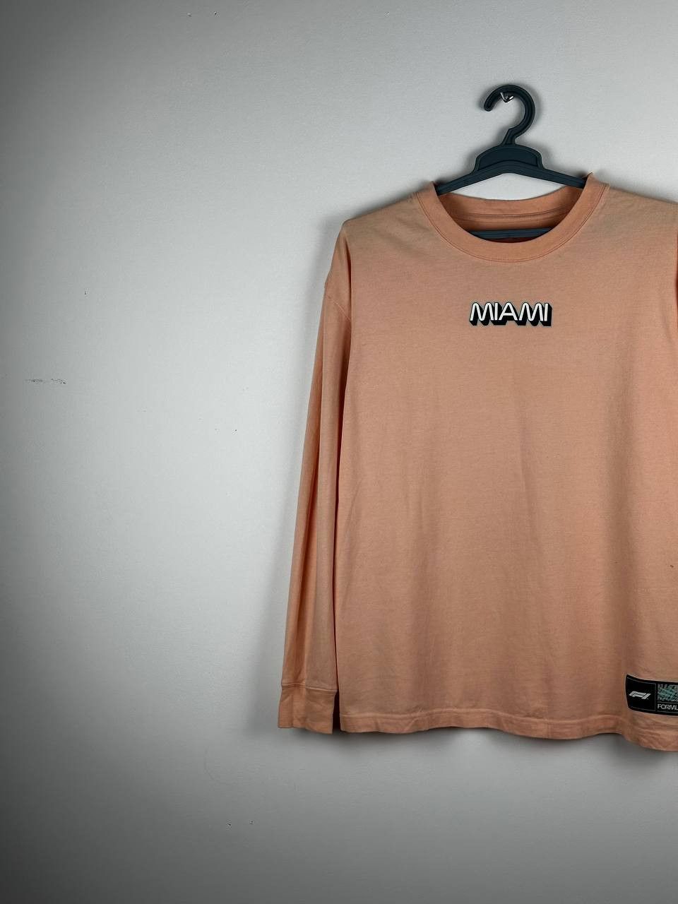 Formula 1 Formula 1 Miami Gran Prix Peach LS T Shirt Size US L / EU 52-54 / 3 - 2 Thumbnail
