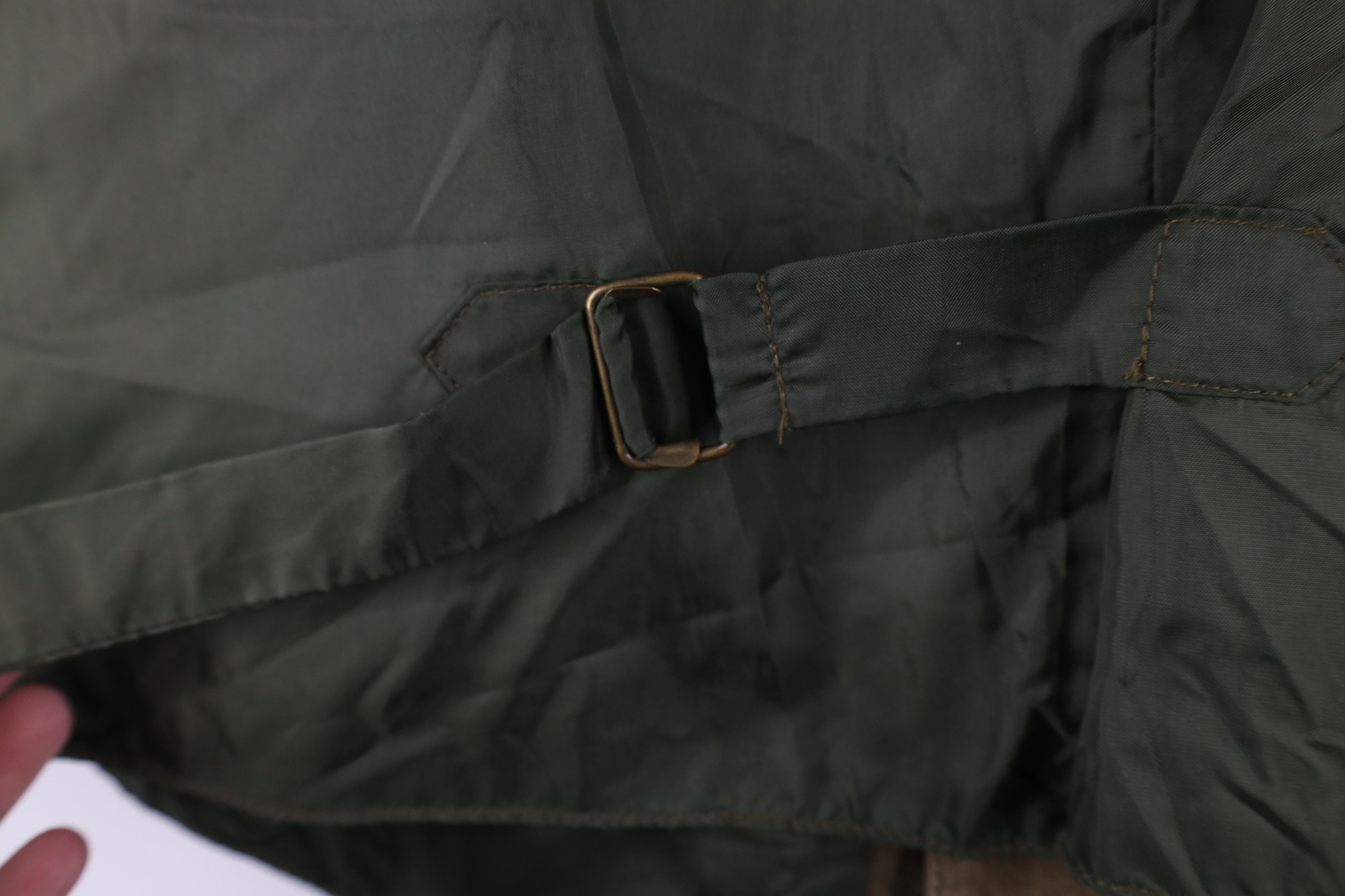 Vintage Vintage 90s Streetwear Suede Leather Buckle Back Vest Jacket Size US M / EU 48-50 / 2 - 8 Thumbnail