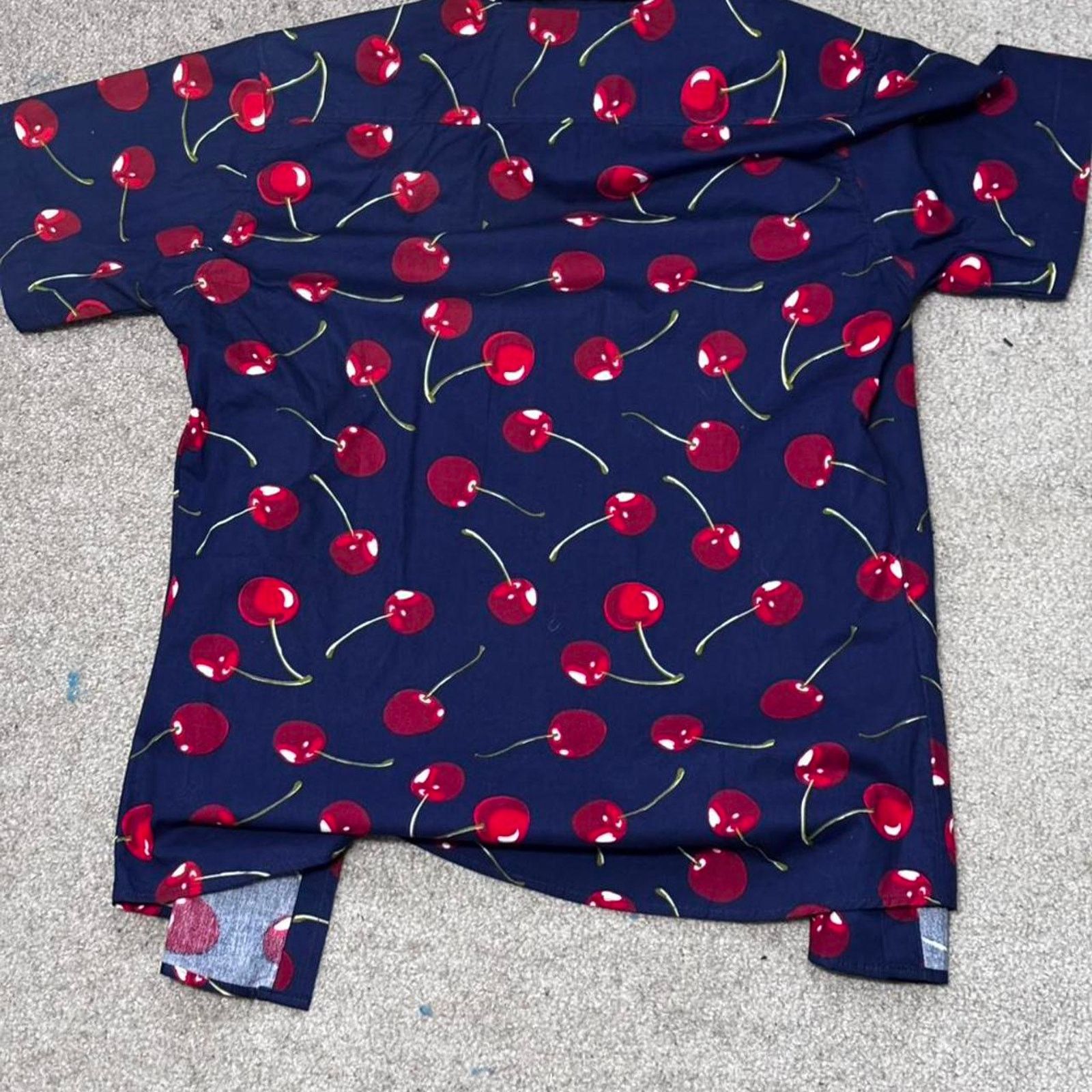 SMYTHE Navy and red cherry button down Size US S / EU 44-46 / 1 - 2 Thumbnail