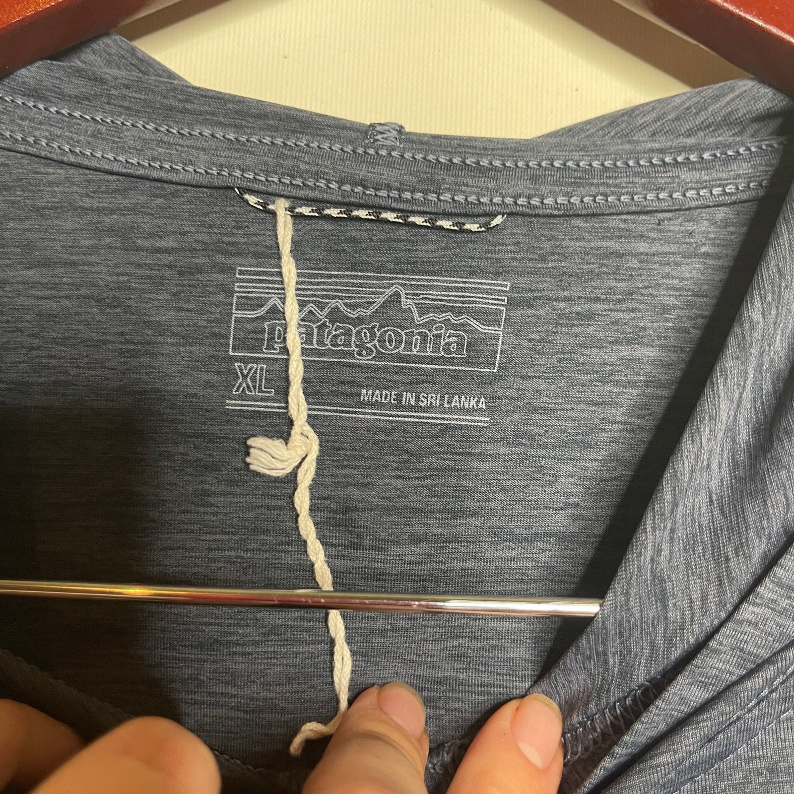 Patagonia PATAGONIA - MEN'S CAPILENE COOL DAILY HOODY in dark grey XL Size US XL / EU 56 / 4 - 2 Thumbnail