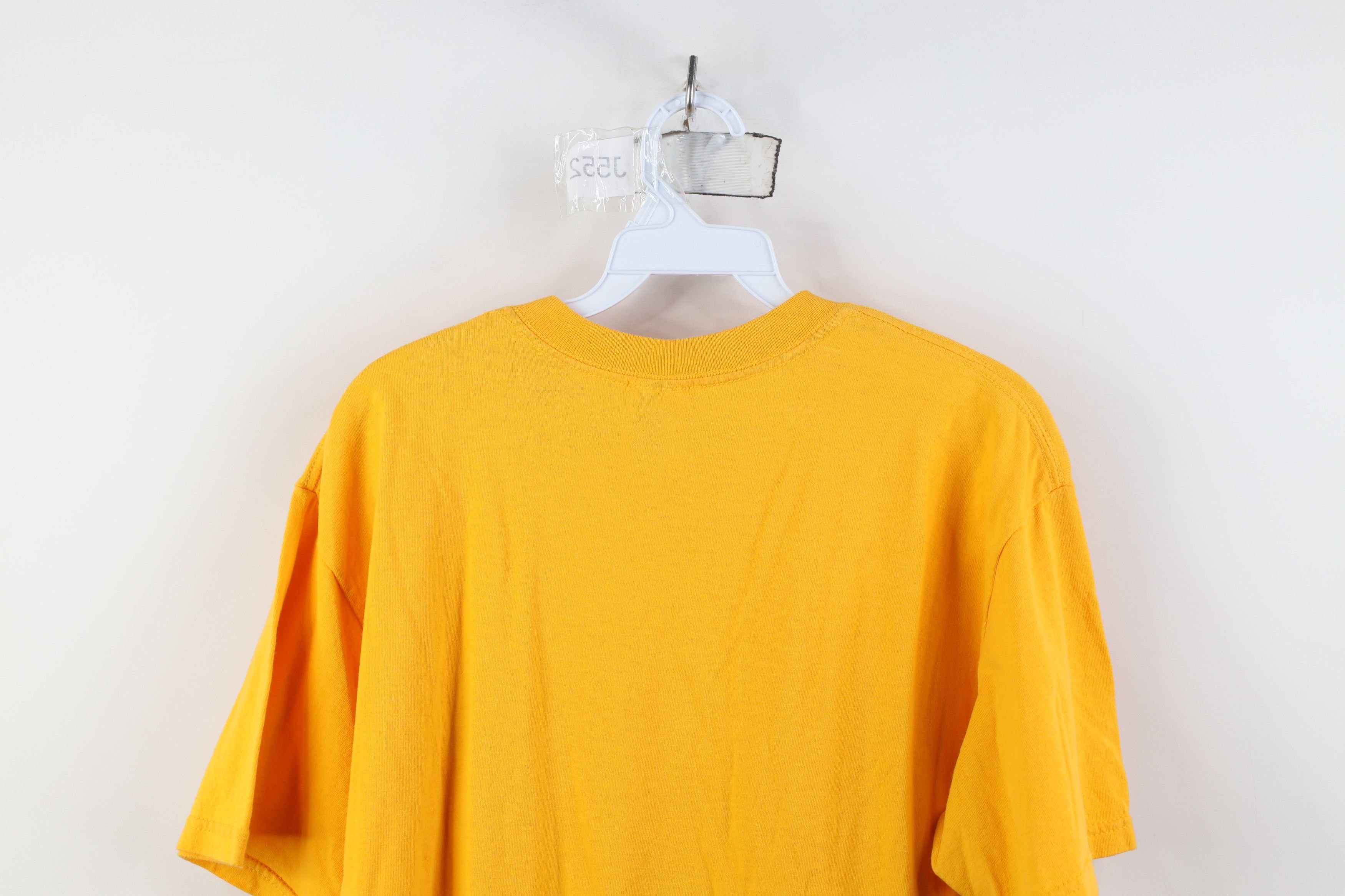 Vintage Vintage Faded Spell Out University of Michigan T-Shirt Maize Size US M / EU 48-50 / 2 - 10 Thumbnail