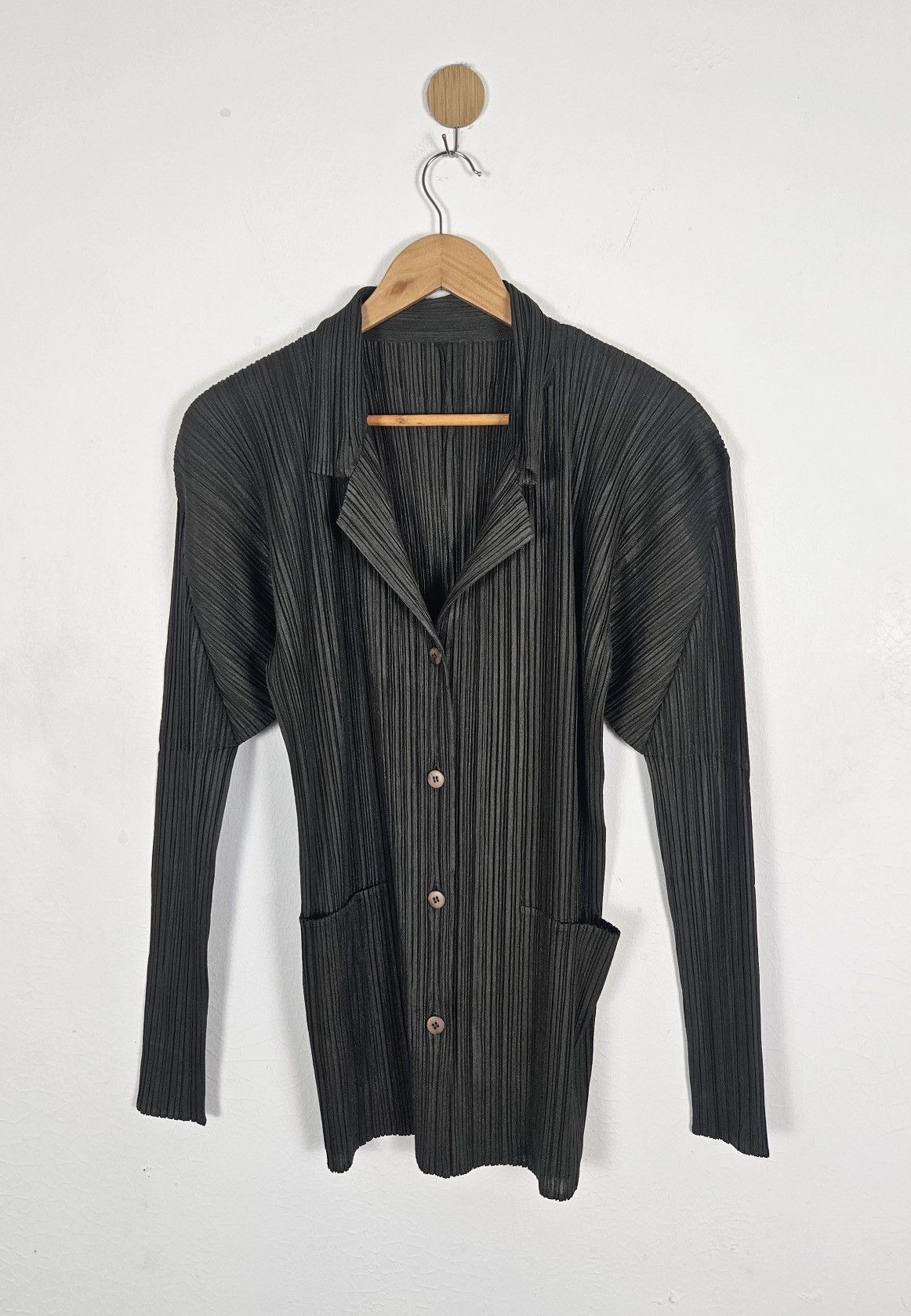 Pleats Please Issey Miyake Pleats Please Issey Miyake plissé shirt Size S / US 4 / IT 40 - 1 Thumbnail