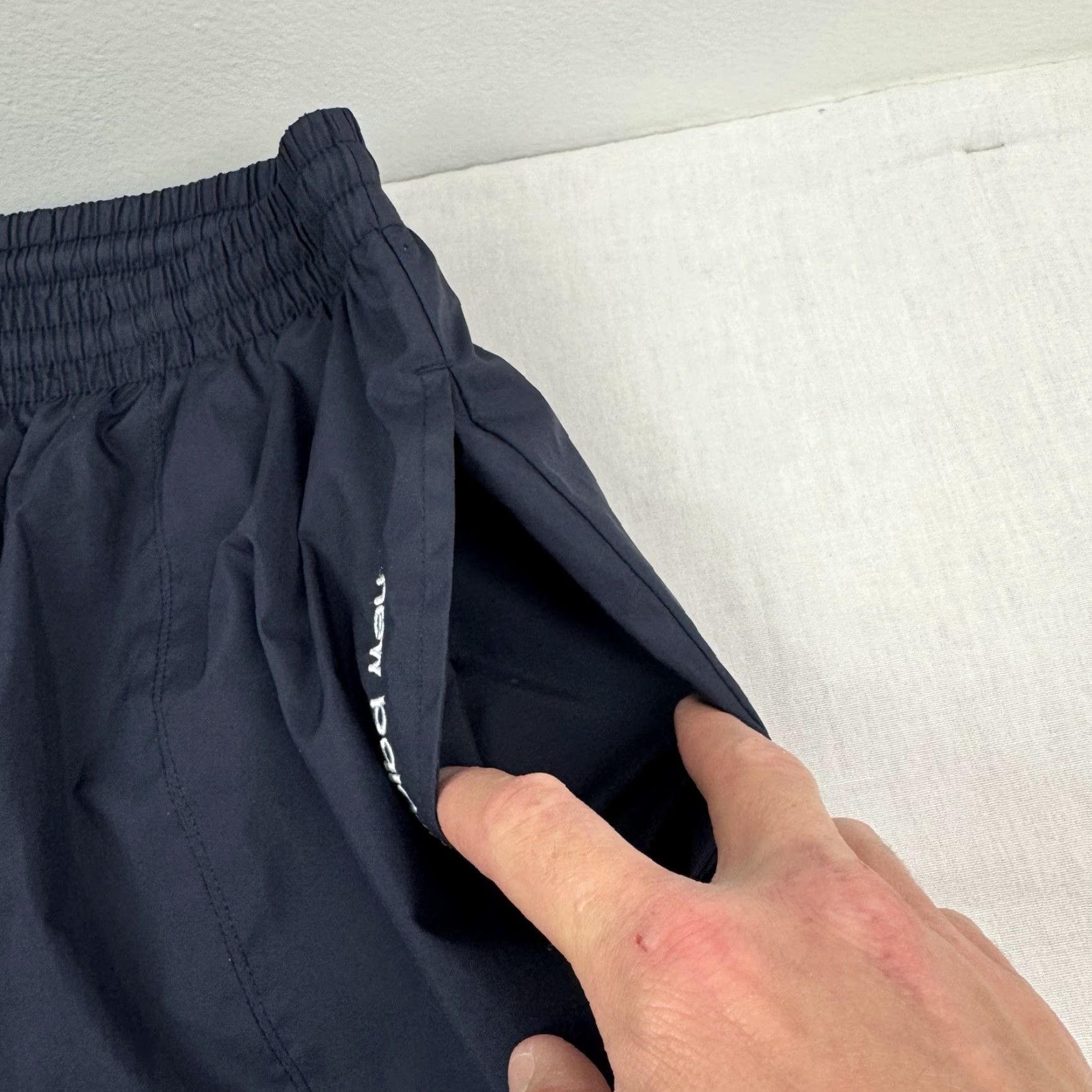 New Balance Vintage New Balance Track Pants Mens Large Blue 90s Hipster Grunge Baggy Elastic Waist Sports Size US 33 - 5 Thumbnail