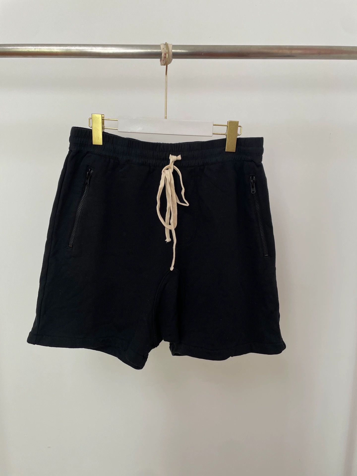Fear of God Fear of God Fog Essentials Black Shorts Size US 32 / EU 48 - 1 Thumbnail