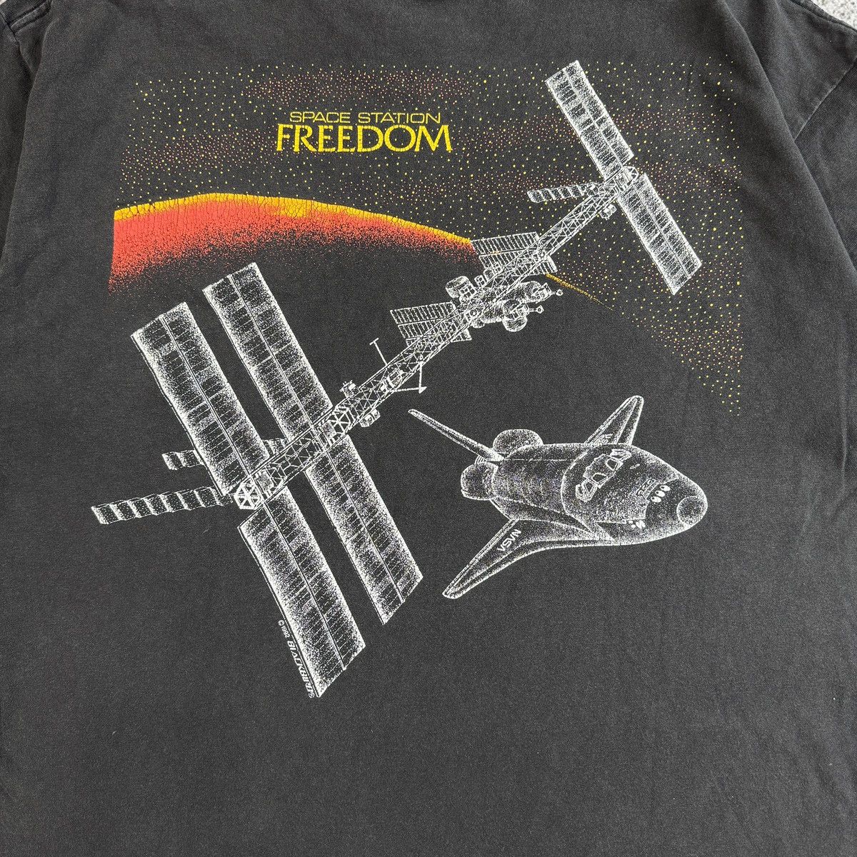 NASA Vintage 90s Blackbird Faded NASA Space Station Research Tee Size US XL / EU 56 / 4 - 3 Thumbnail