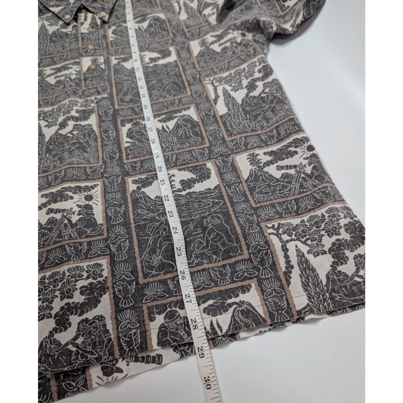 Reyn Spooner VTG Reyn Spooner Hawaiian Shirt Men’s L Surf Wave Print Aloha Dietrich Varez United States USA Shirt/L) Size US L / EU 52-54 / 3 - 5 Thumbnail