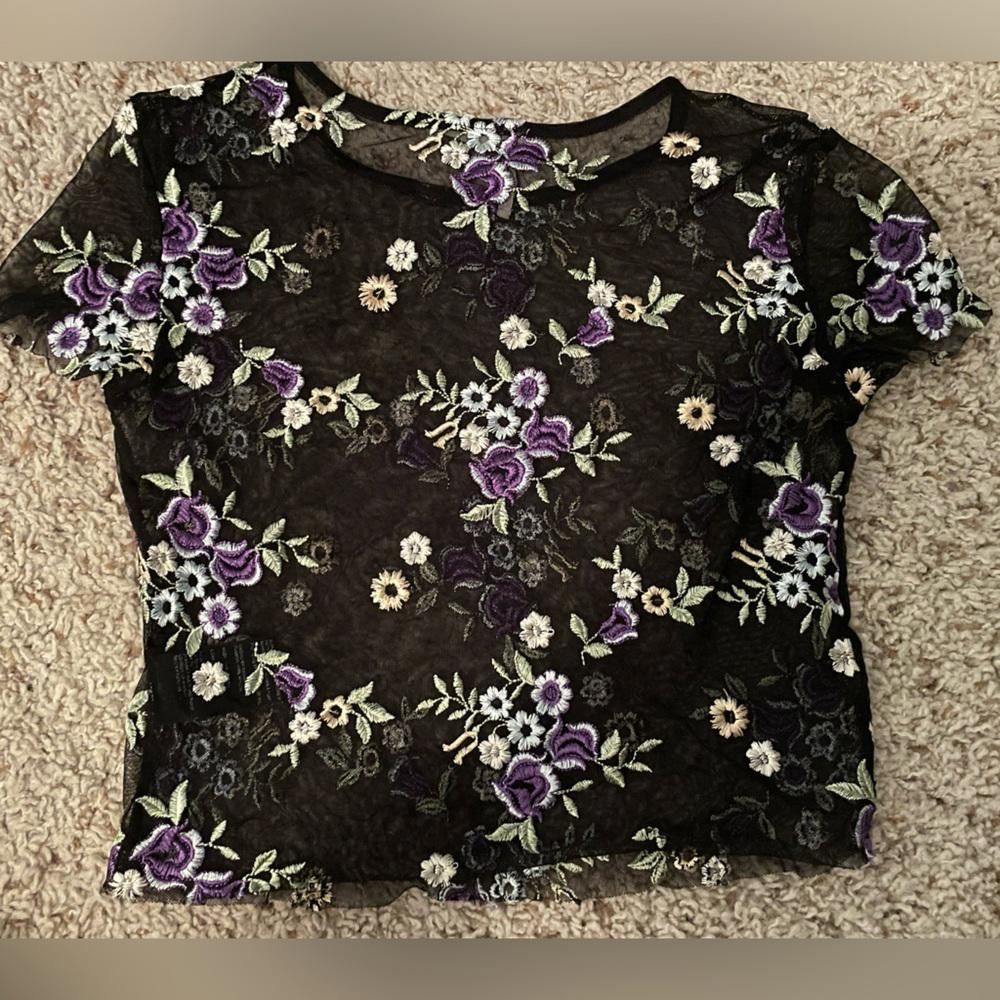 Designer Urban Outfitters Sheer Mesh Floral Embroidered Top Size S / US 4 / IT 40 - 5 Thumbnail