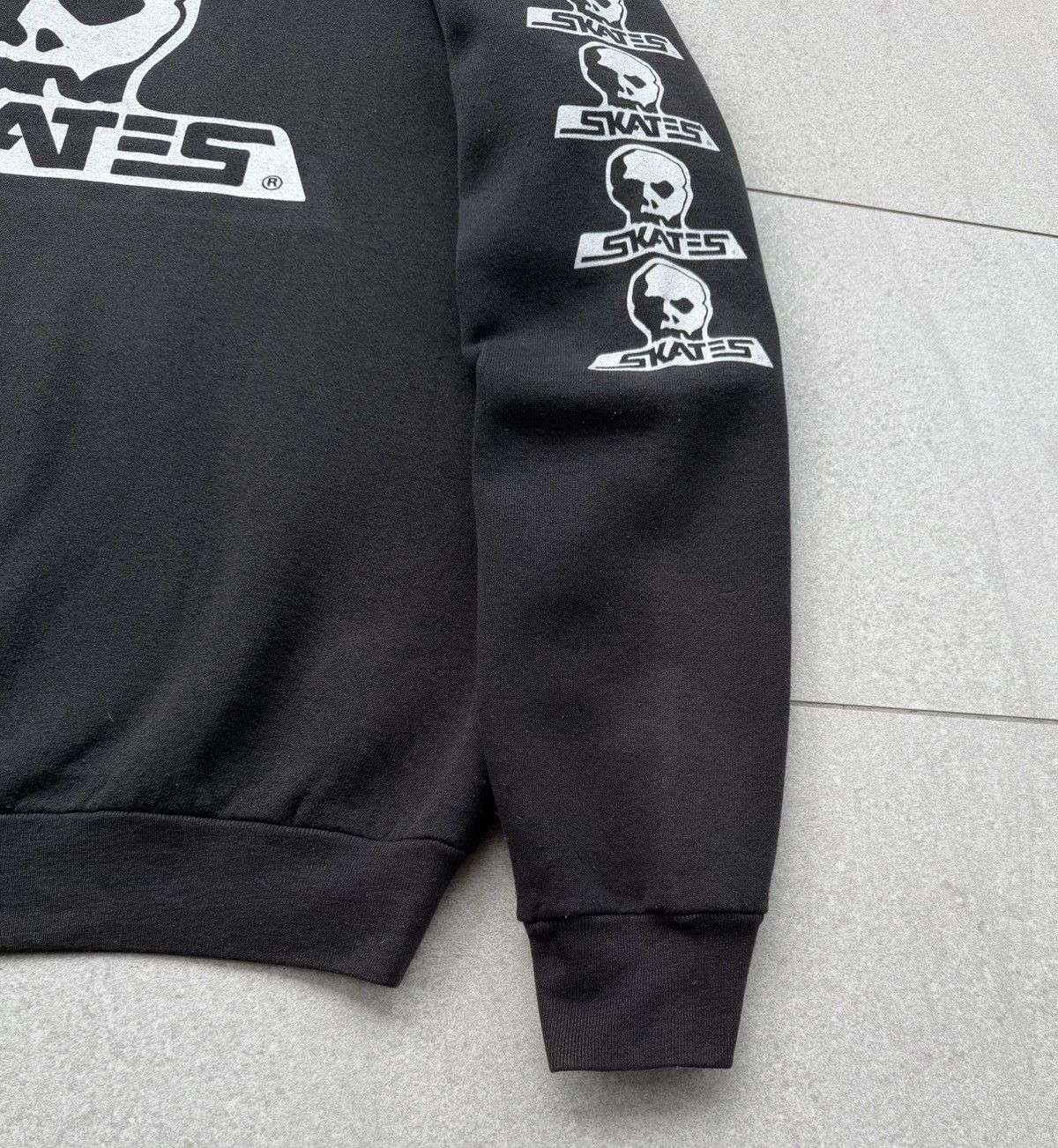 Vintage Vintage 90s Faded Skates Skull Skateboard Hoodie Size US XL / EU 56 / 4 - 12 Thumbnail