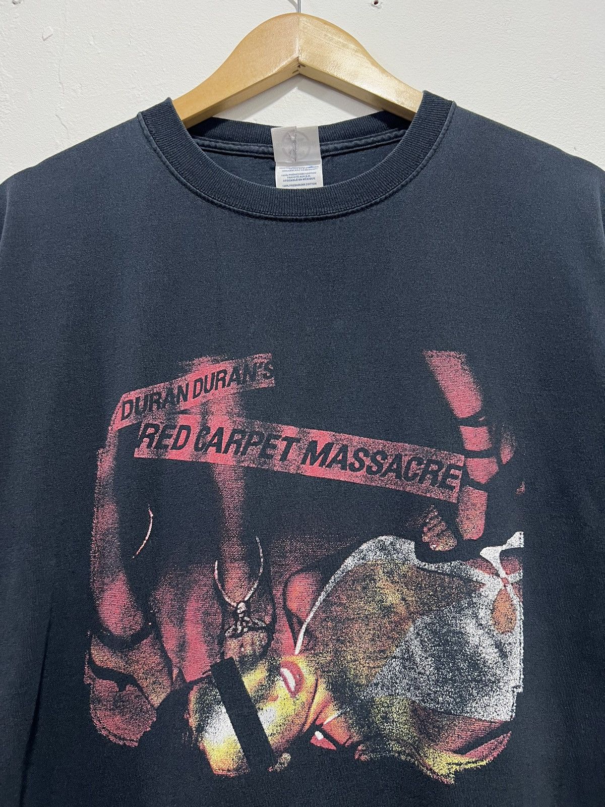 Band Tees × Vintage Vintage Duran Duran’s ‘Red Carpet Massacre’ Tour Tshirt Size US L / EU 52-54 / 3 - 2 Thumbnail