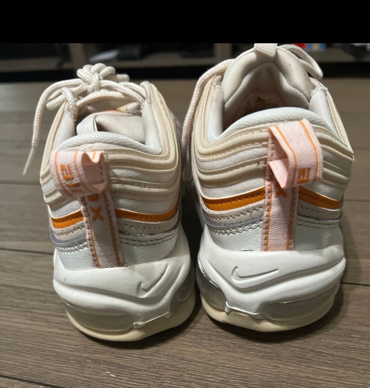 Nike Nike AirMax Sz 7 Size US 7 / IT 37 - 4 Thumbnail