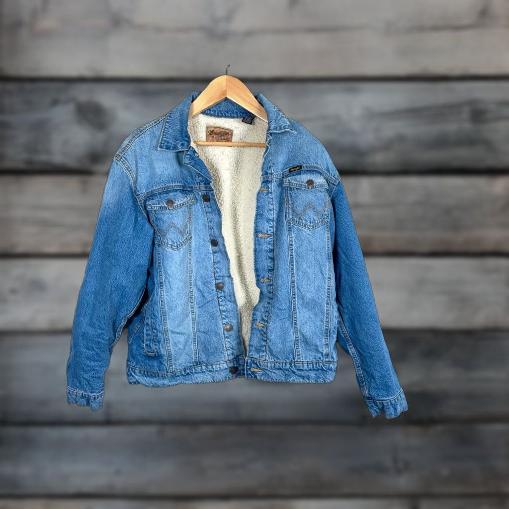 Wrangler VINTAGE Wrangler Jean Jacket Main Point/Brand: Wrangler Retro Sherpa-Lined Denim Jacket Adult Large Blue Denim Grunge 90s Mens Size US 33 - 1 Thumbnail