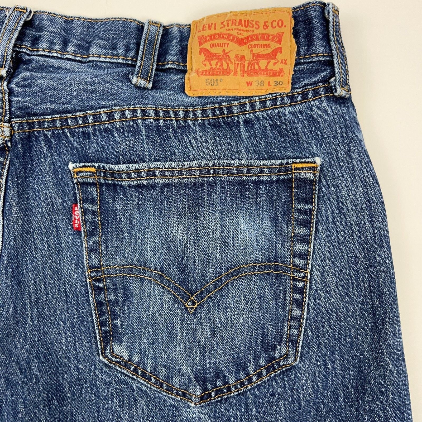 Levi's Levis 501 Button Fly Jeans Straight Fit 5 Pockets Blue 38x29 Size US 38 / EU 54 - 11 Thumbnail