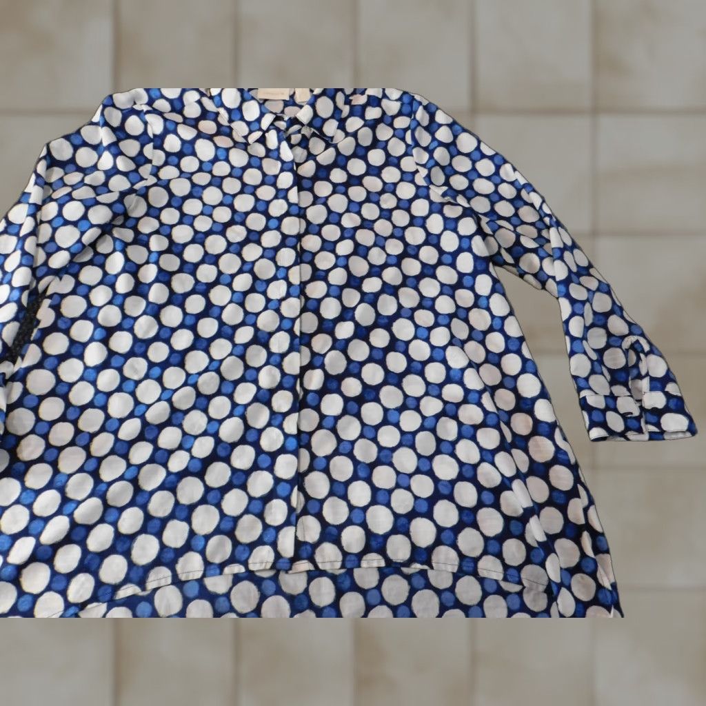 Vintage Chicos Button-Up Shirt Womens Blue Polka Dot Polyester Long Sleeve Collared Casual Designer Oversized Basic Pullover Size 1 Size XS / US 0-2 / IT 36-38 - 1 Thumbnail