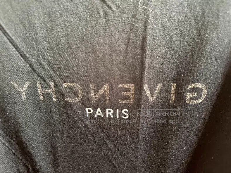 Givenchy Givenchy Inverted Logo T-Shirt Black Size US XL / EU 56 / 4 - 5 Thumbnail