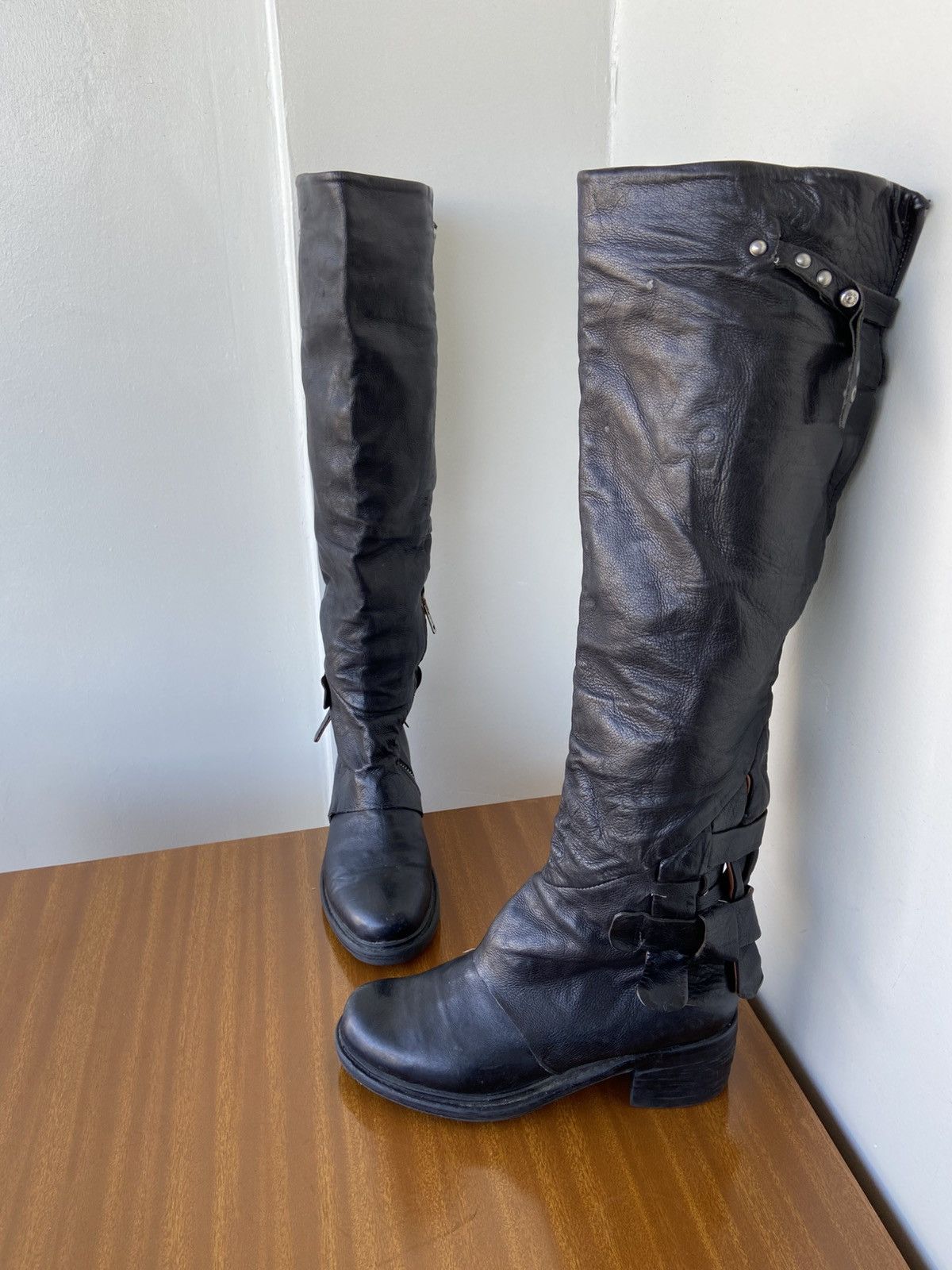 A.S.98 A.S.98 Size US 7 / IT 37 - 1 Thumbnail