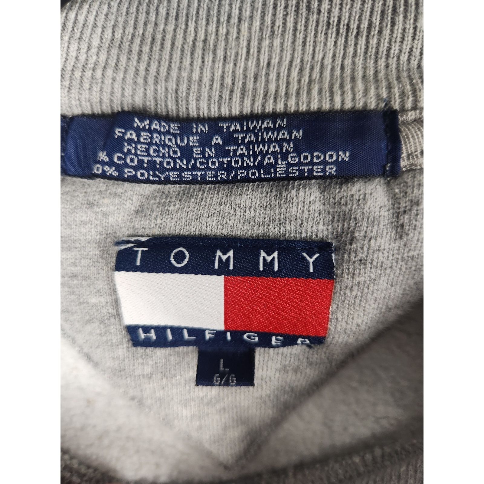 Tommy Hilfiger Vintage 2001 Tommy Hilfiger Crewneck men's large Size US L / EU 52-54 / 3 - 3 Thumbnail
