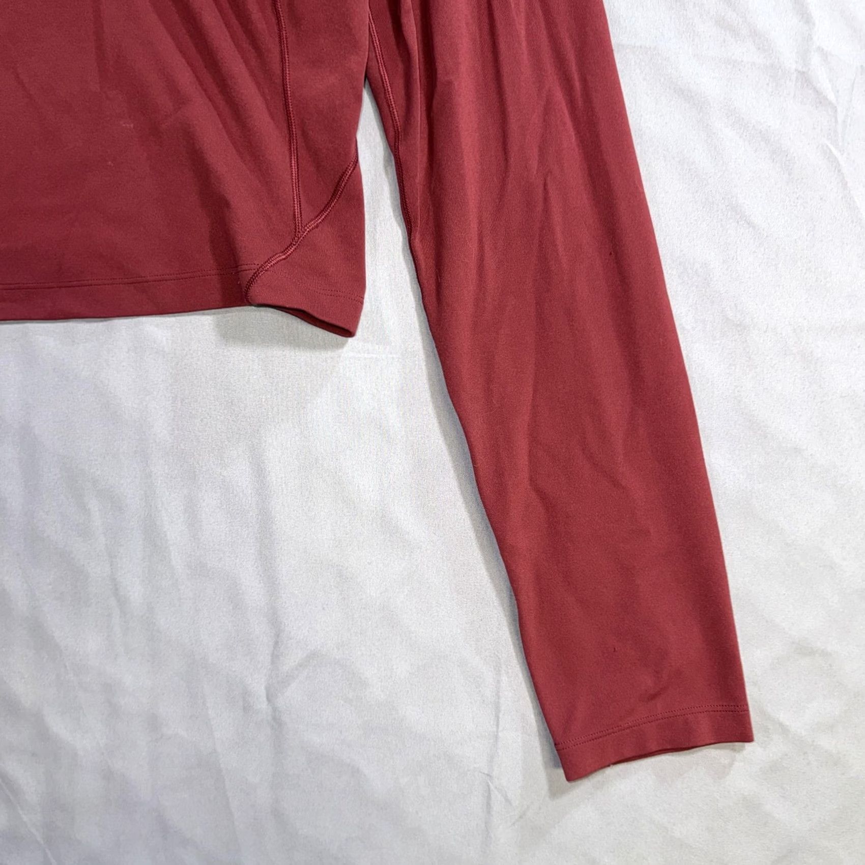 Lululemon Lululemon Shirt Womens Small Red Cropped V-Neck Long Sleeve Yoga Athletic Top Size S / US 4 / IT 40 - 6 Thumbnail