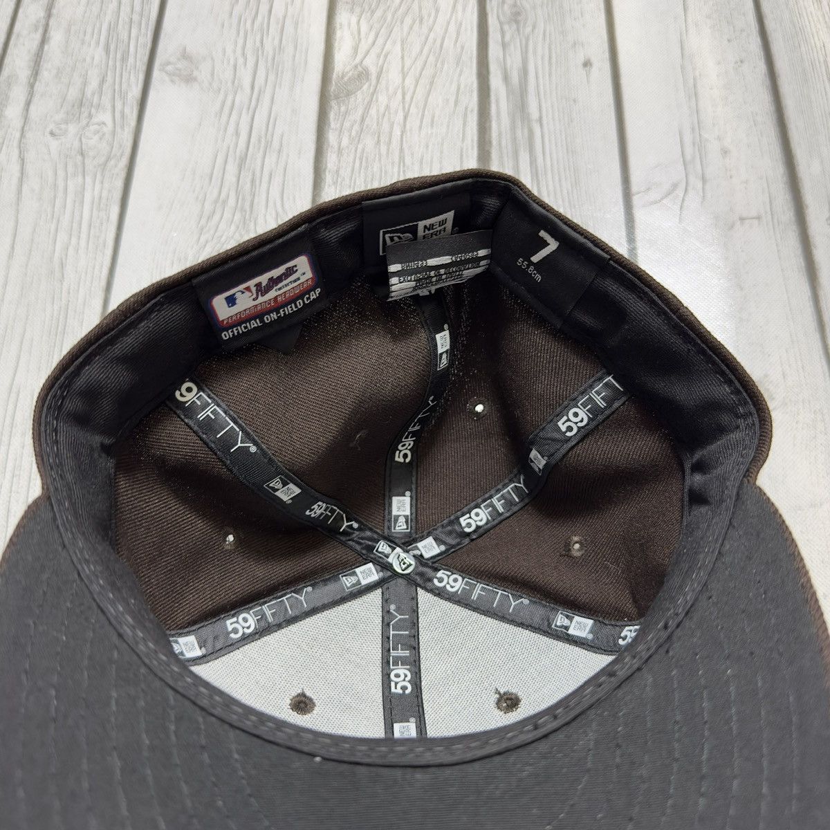 MLB × New Era San Diego Padres hat Size ONE SIZE - 4 Thumbnail