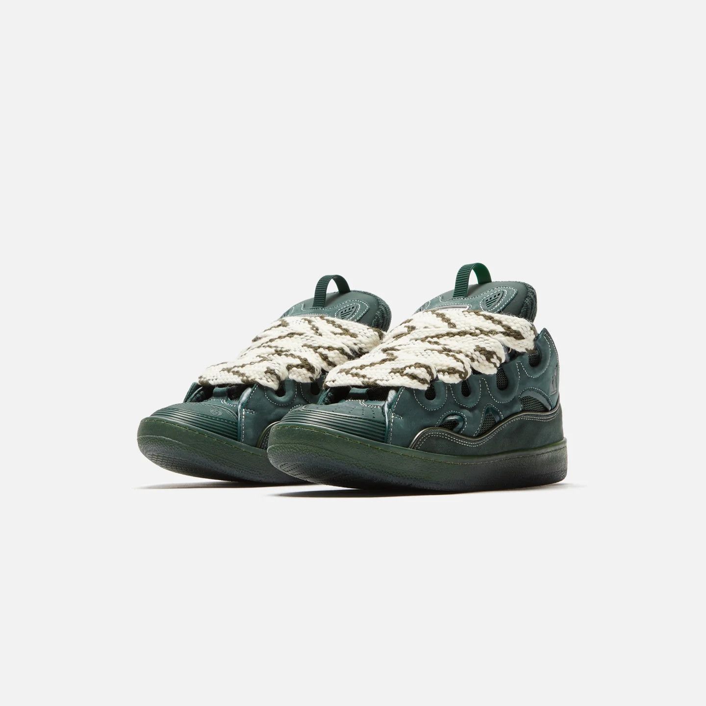 oc11z0325 Curb Low Top Sneakers in Dark Green