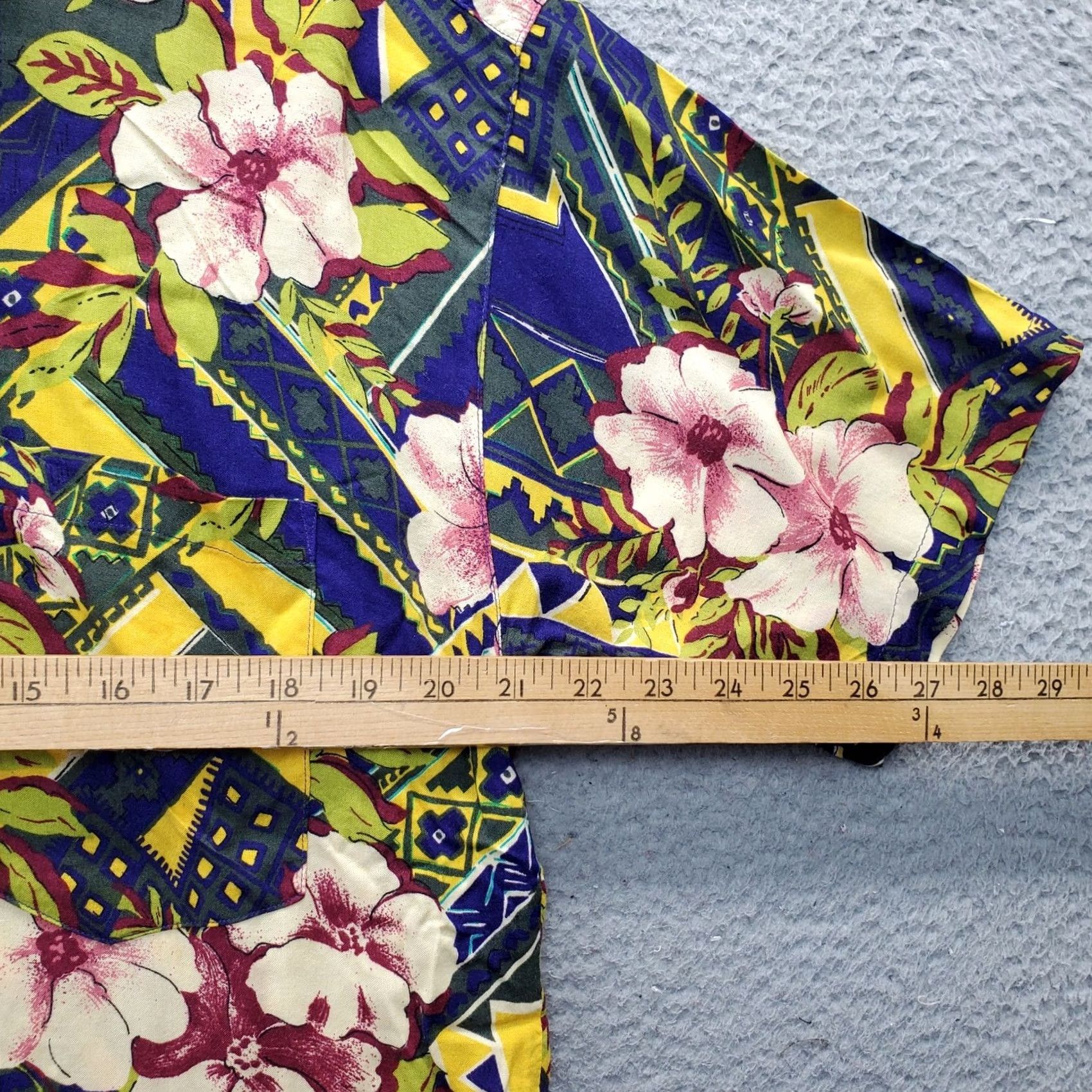 Vintage Take Away Shirt Womens Large Multi Chest Pocket Short Sleeve Button Down Collar Size L / US 10 / IT 46 - 4 Thumbnail