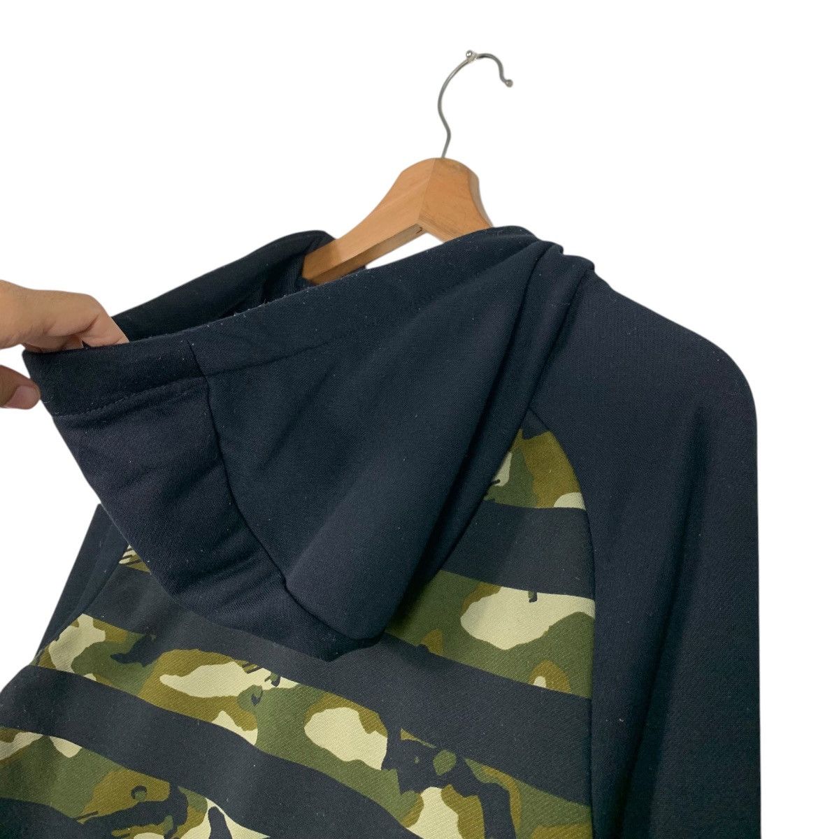 Nike NIKE Dri-Fit Camo Stipe Pullover Hoodie Sweatshirt #1956-C85 Size US M / EU 48-50 / 2 - 21 Thumbnail