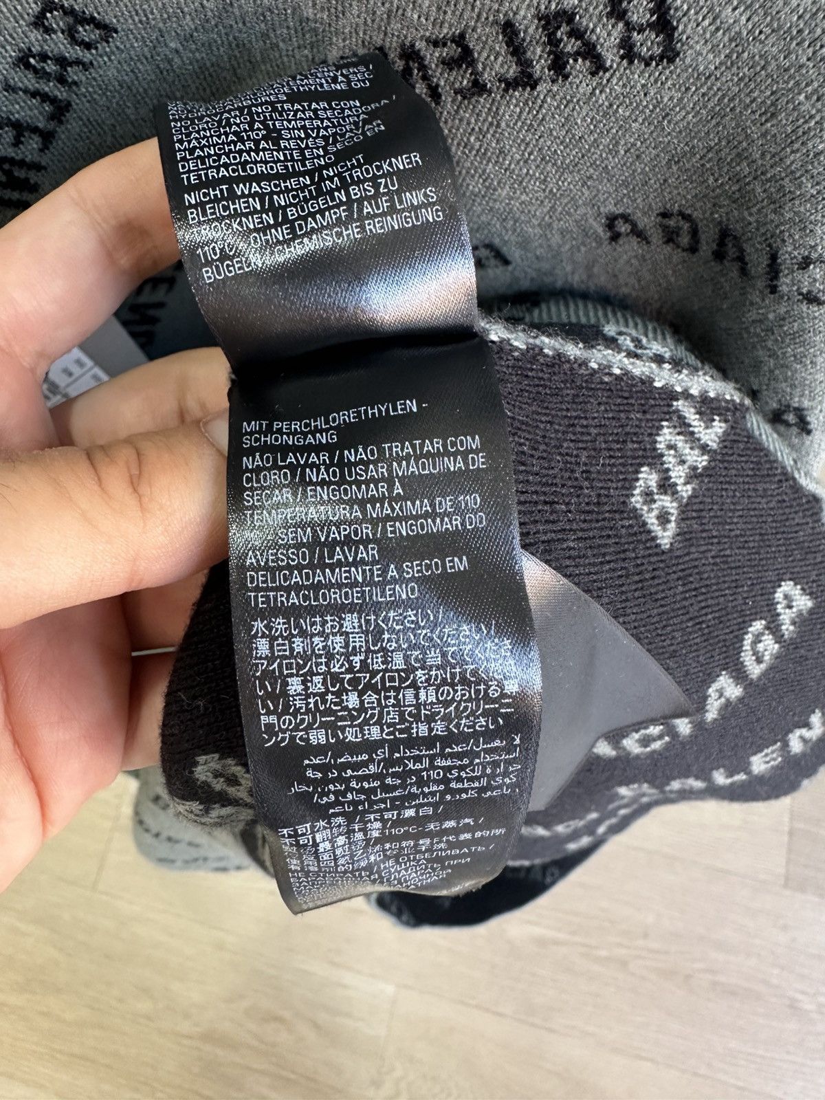 Balenciaga Balenciaga sweater Size US S / EU 44-46 / 1 - 8 Thumbnail