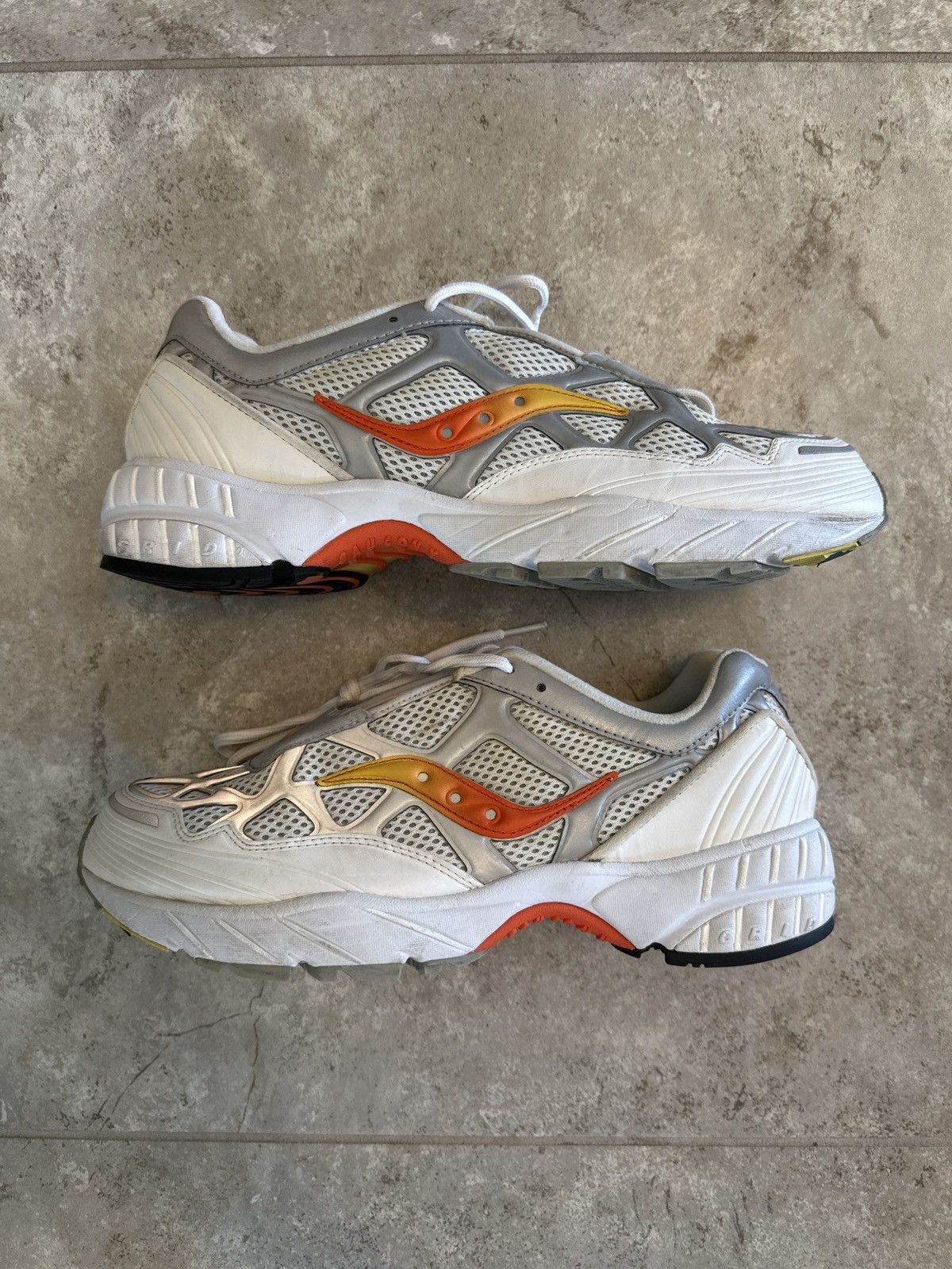 Kith Kith x Saucony Grid Web ‘Grey Orange’ - Used - Size 11 Size US 11 / EU 44 - 2 Thumbnail