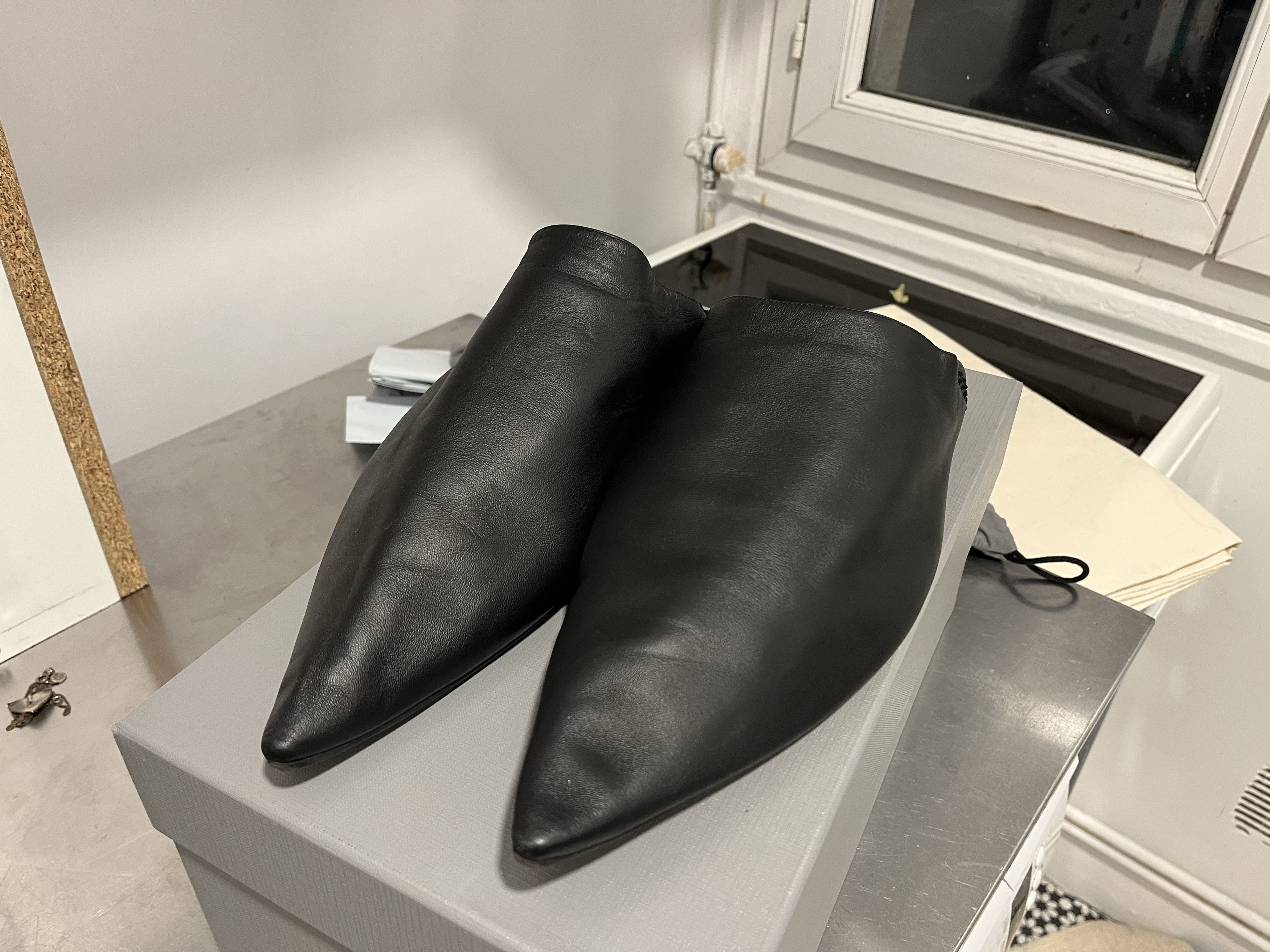 Balenciaga Balenciaga Flat Mule Black 42 Size US 9 / EU 42 - 2 Thumbnail