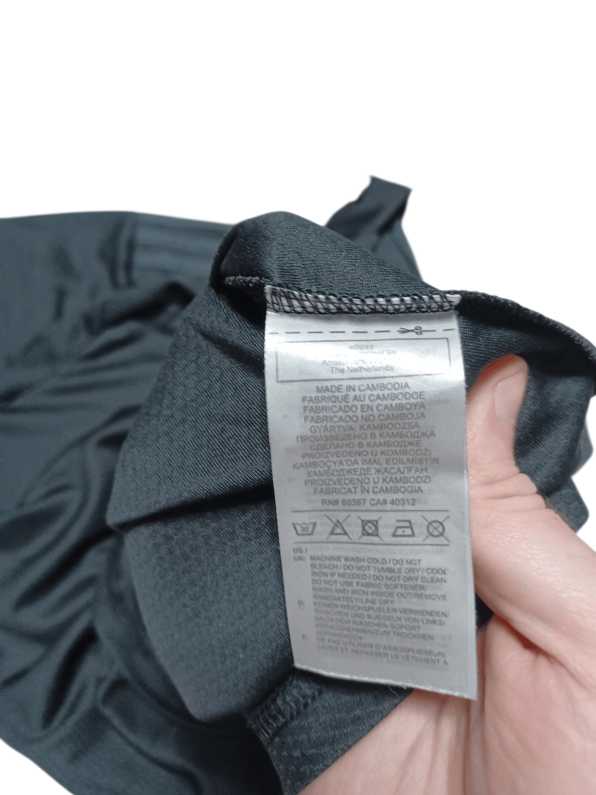 Adidas GERMANY ADIDAS VINTAGE 2019 ALL BLACK SOCCER JERSEY FOOTBALL Size US M / EU 48-50 / 2 - 7 Thumbnail