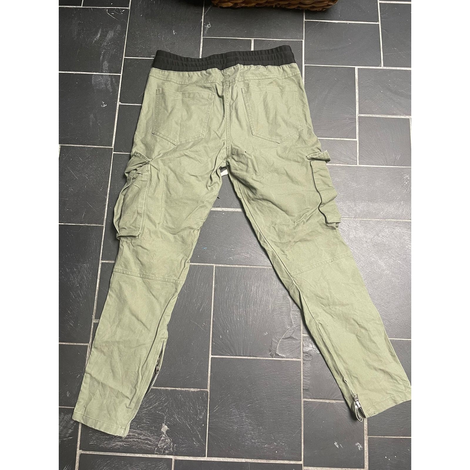 Other Khaki Green Cargo Pants Drawstrings Size Medium Size US 32 / EU 48 - 3 Thumbnail