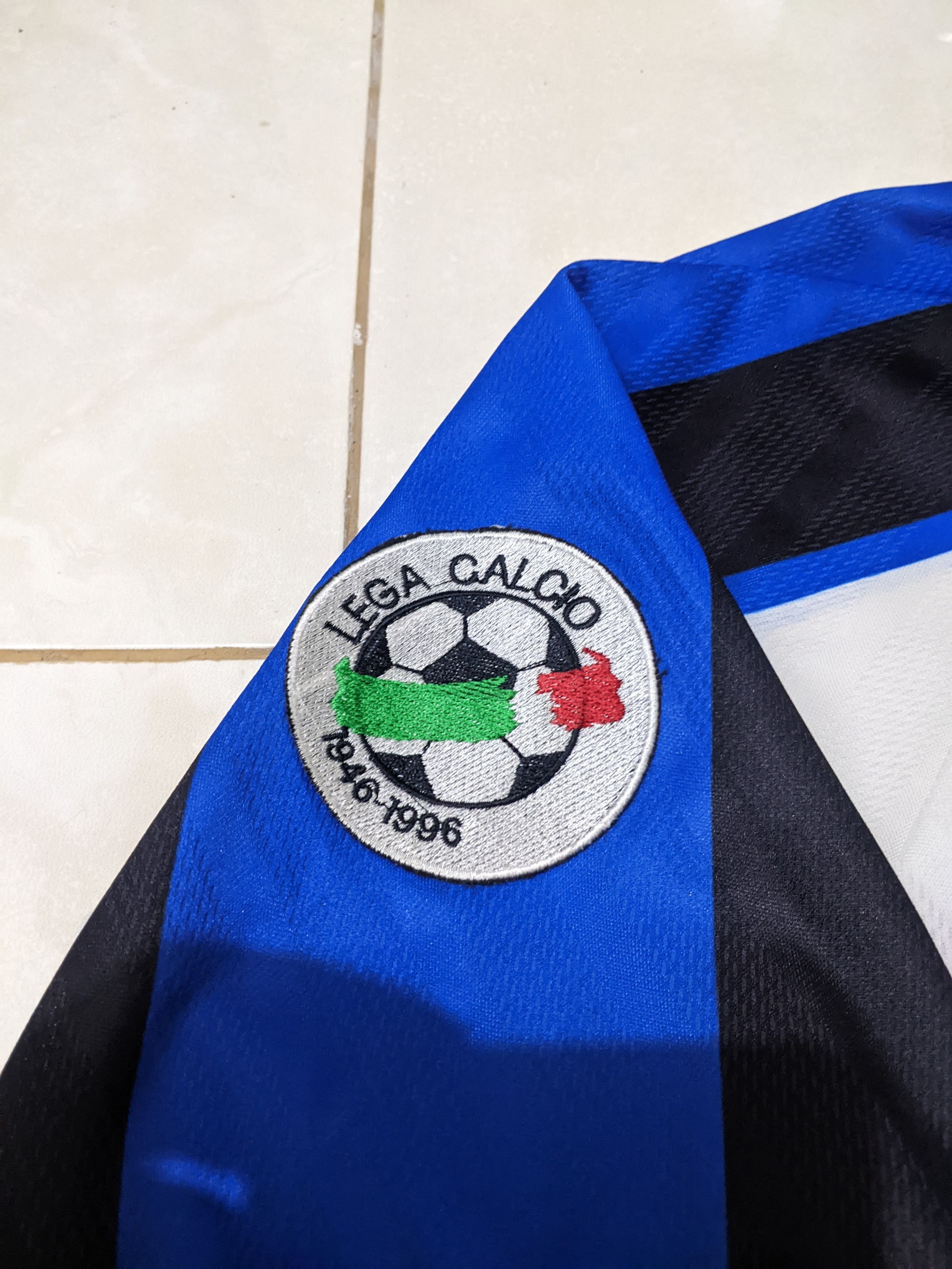 Umbro Jersey inter Milan away 1996 Zamorano football shirt Size US L / EU 52-54 / 3 - 8 Thumbnail