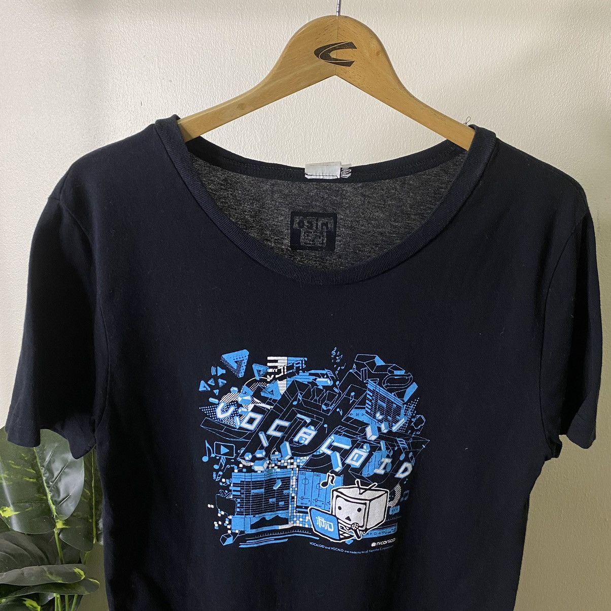 Anime × Japanese Brand × Vintage Nico Vocaloid Japanese Singing Software Promo Tee Size US S / EU 44-46 / 1 - 2 Thumbnail