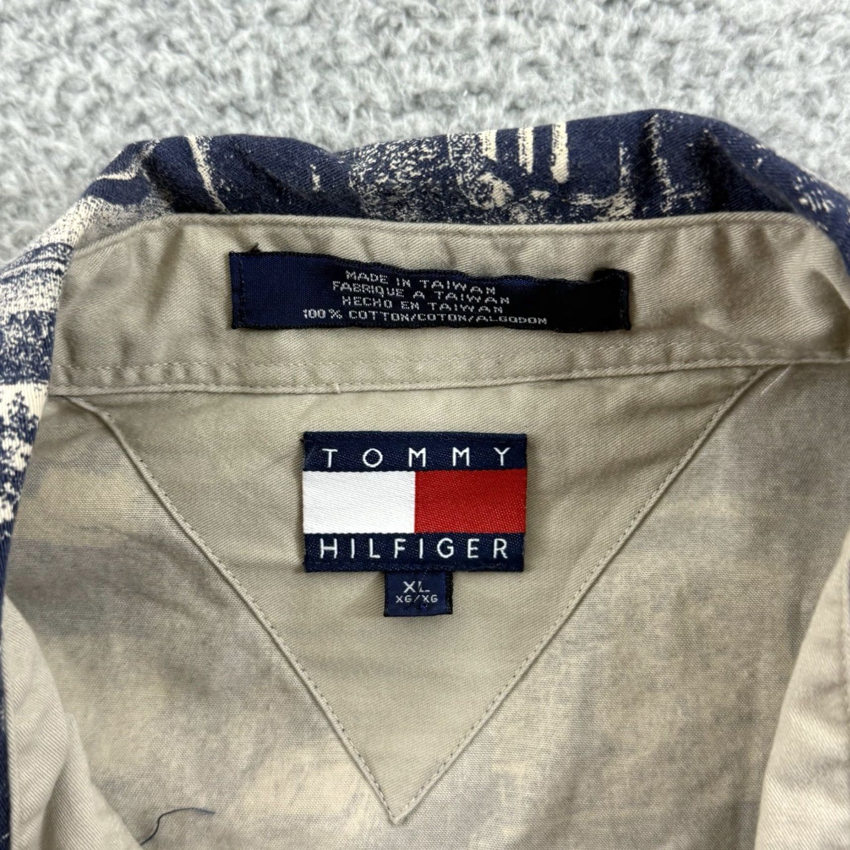 Tommy Hilfiger VINTAGE Tommy Hilfiger Shirt Men XL Car Print 90s Classic Pearl Snap Long Sleeve Blue Cotton Graphic Print Cars Mens XL Blue Size US XL / EU 56 / 4 - 6 Thumbnail