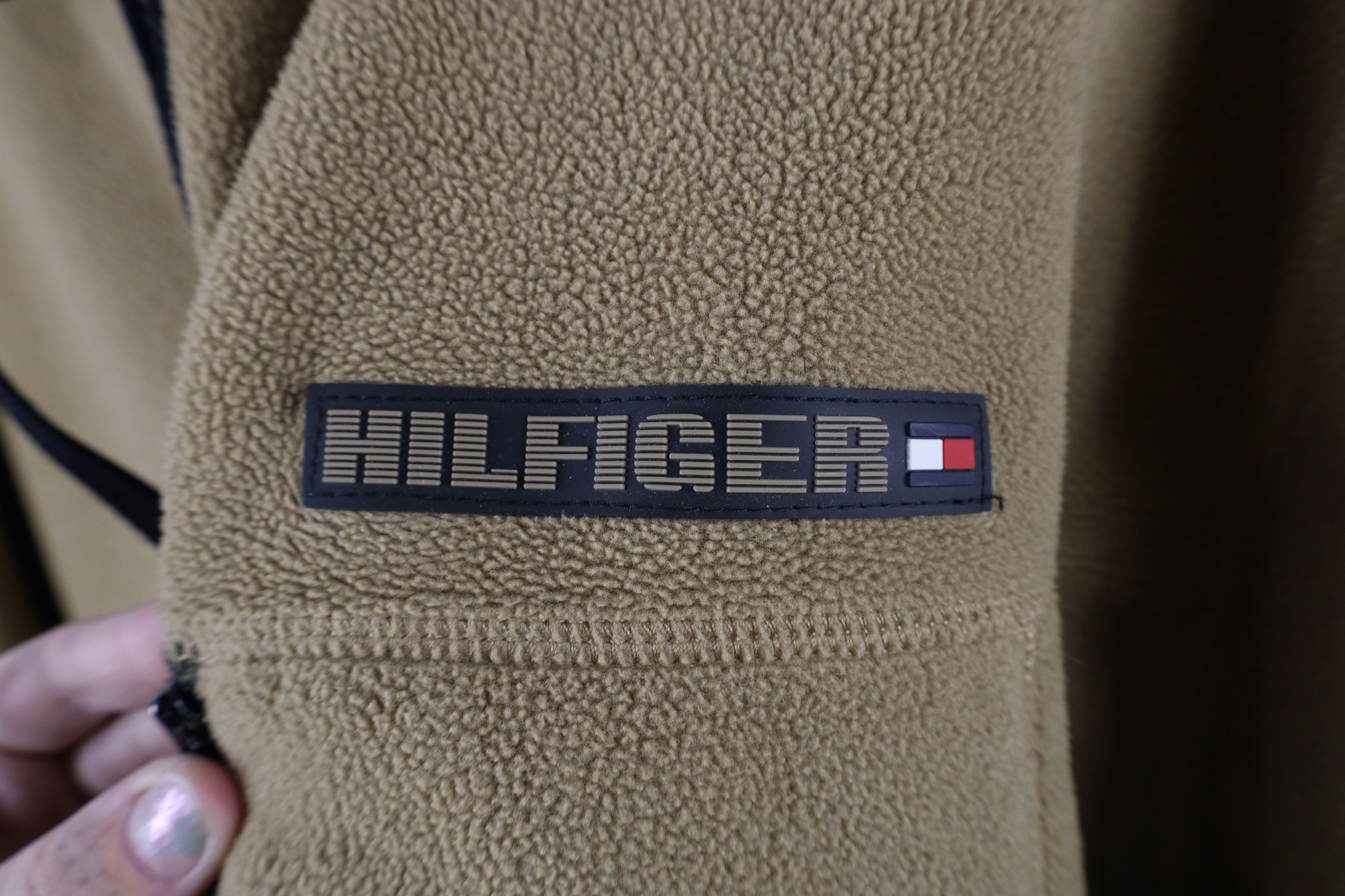 Tommy Hilfiger × Vintage Vintage 90s Tommy Hilfiger Spell Out Fleece Hooded Jacket Size US XXL / EU 58 / 5 - 4 Thumbnail