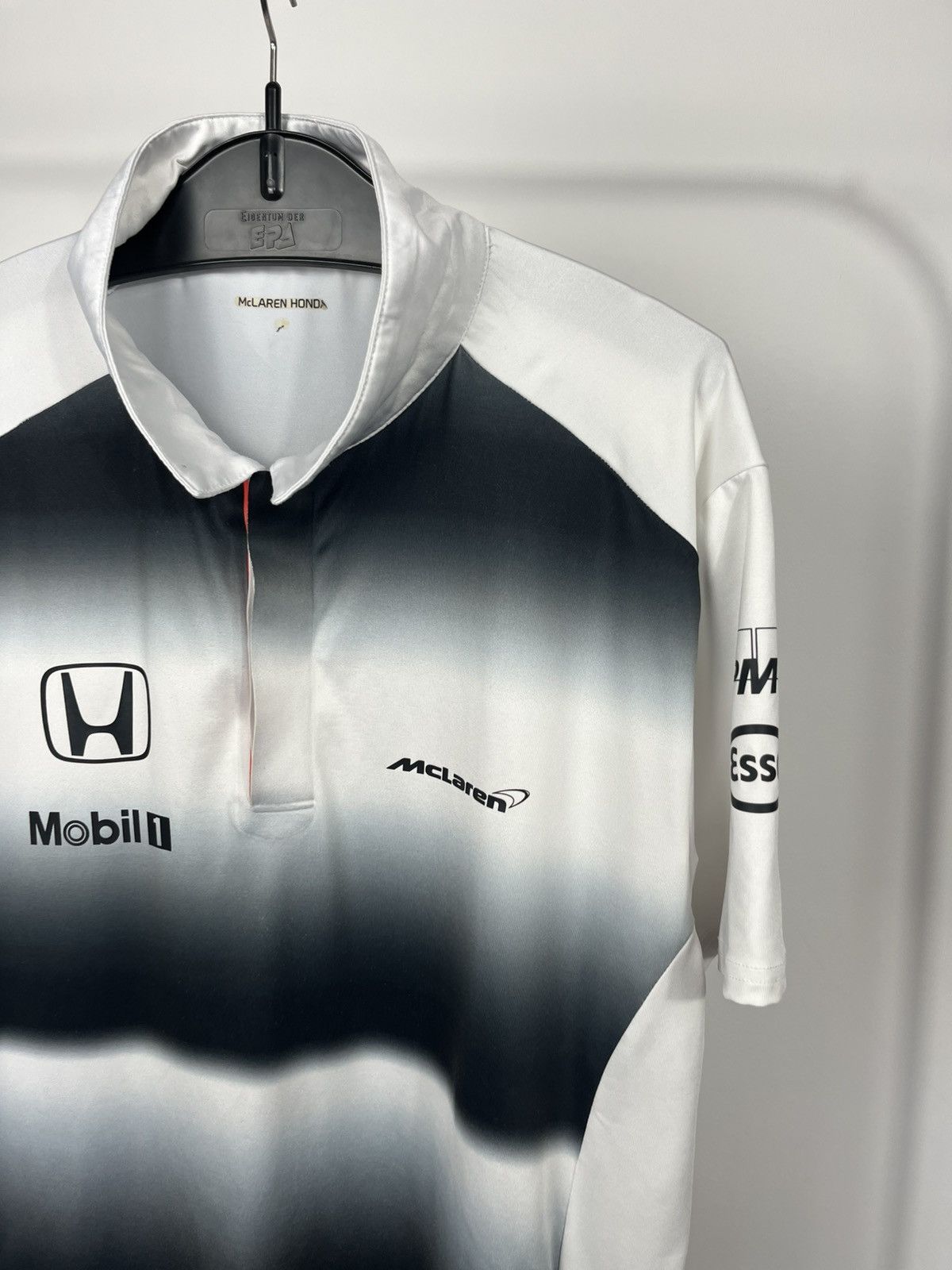 Honda McLaren Honda F1 Team Polo Shirt Racing SAP Mobil1 Size L Size US L / EU 52-54 / 3 - 3 Thumbnail