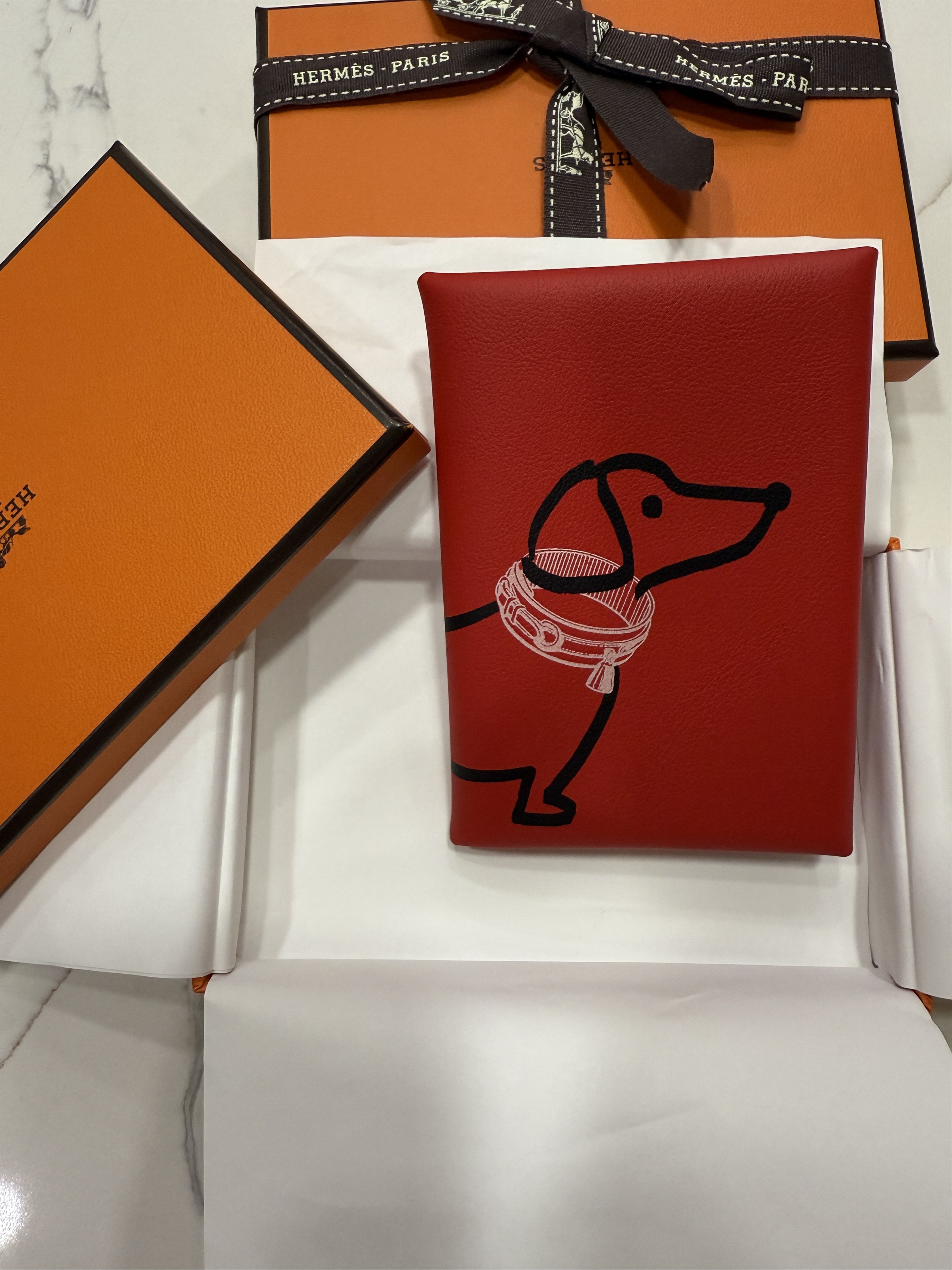 Hermes Hermes calvi duo special edition Rouge De Coeur Size ONE SIZE - 1 Thumbnail