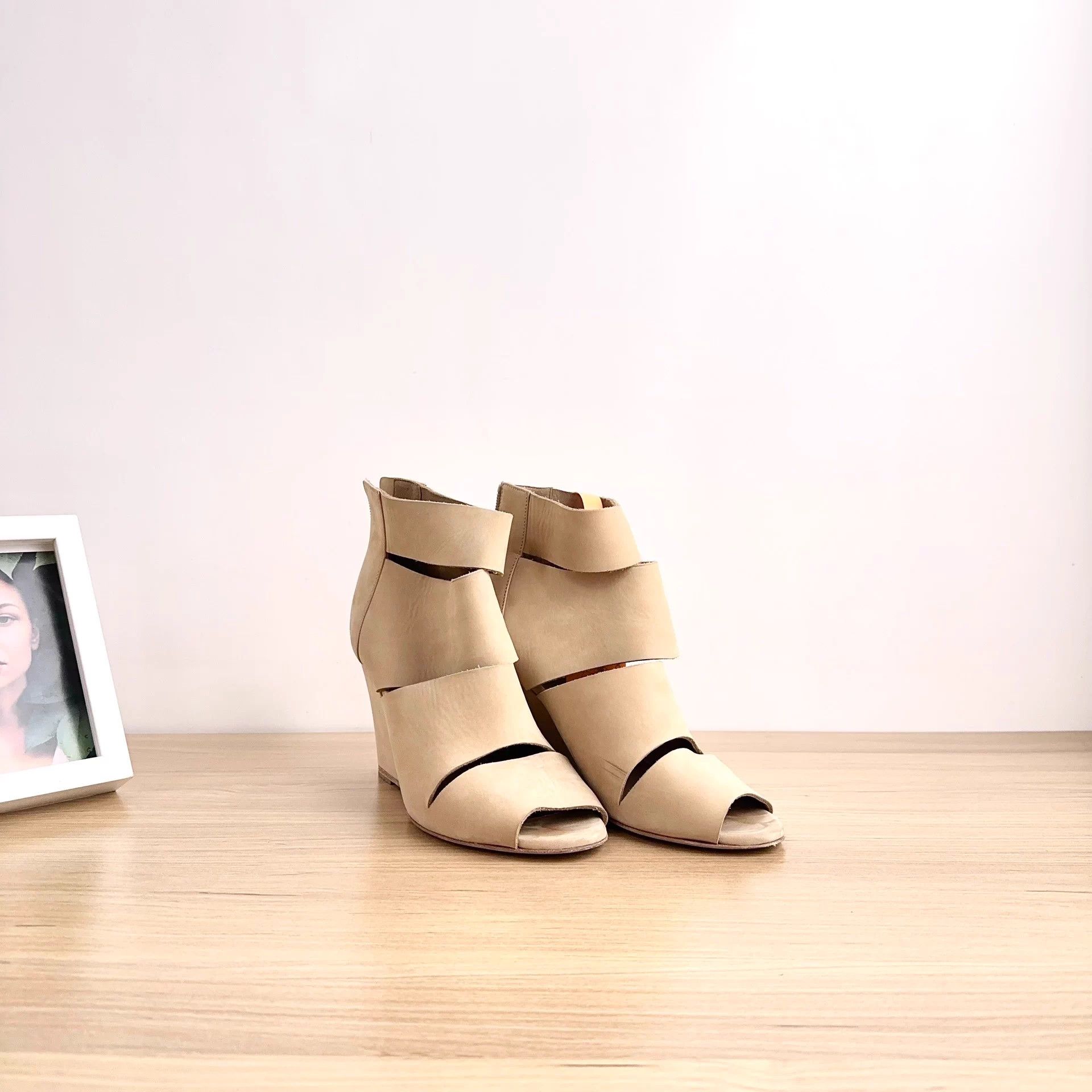 Hermes Hermès sandals 36 EU Size US 5 / IT 35 - 7 Thumbnail