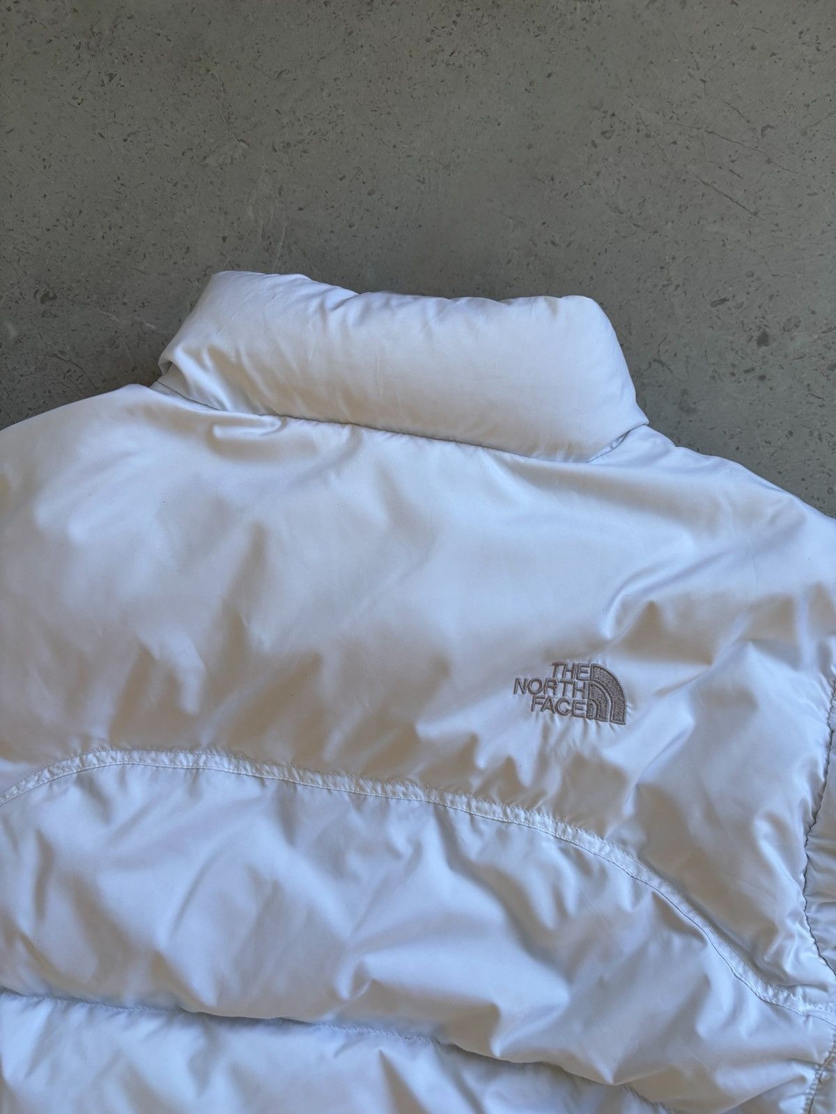THE NORTH FACE NUPTSE 700 PUFFER JACKET