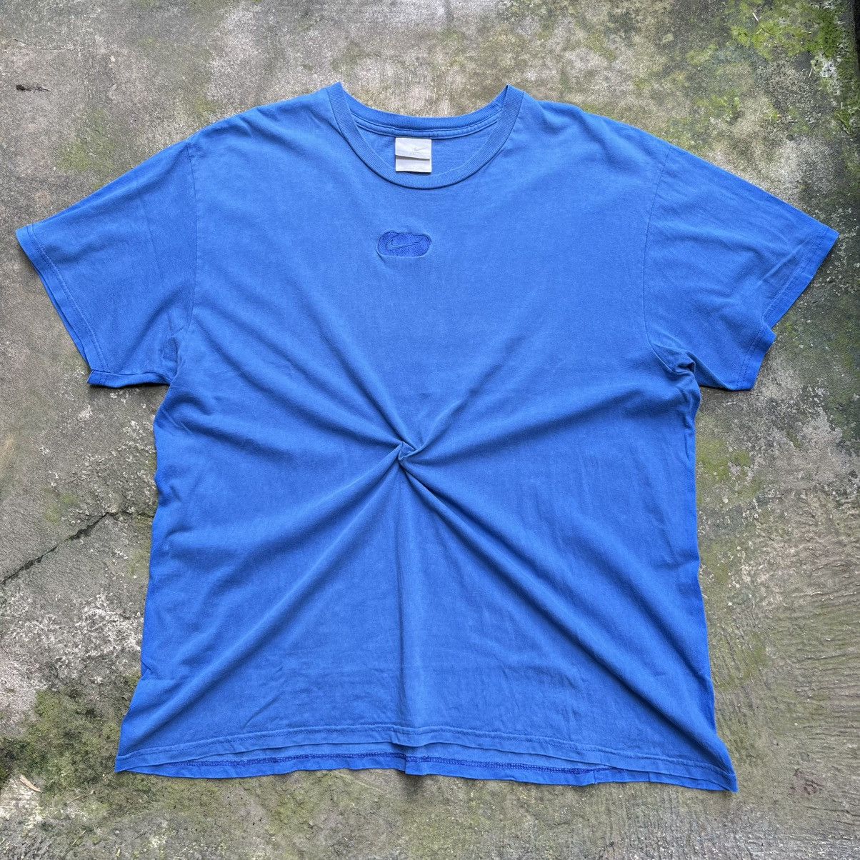 Nike × Vintage 2000’s T-shirt NIKE Box Logo Tonal Blue Size US XL / EU 56 / 4 - 2 Thumbnail
