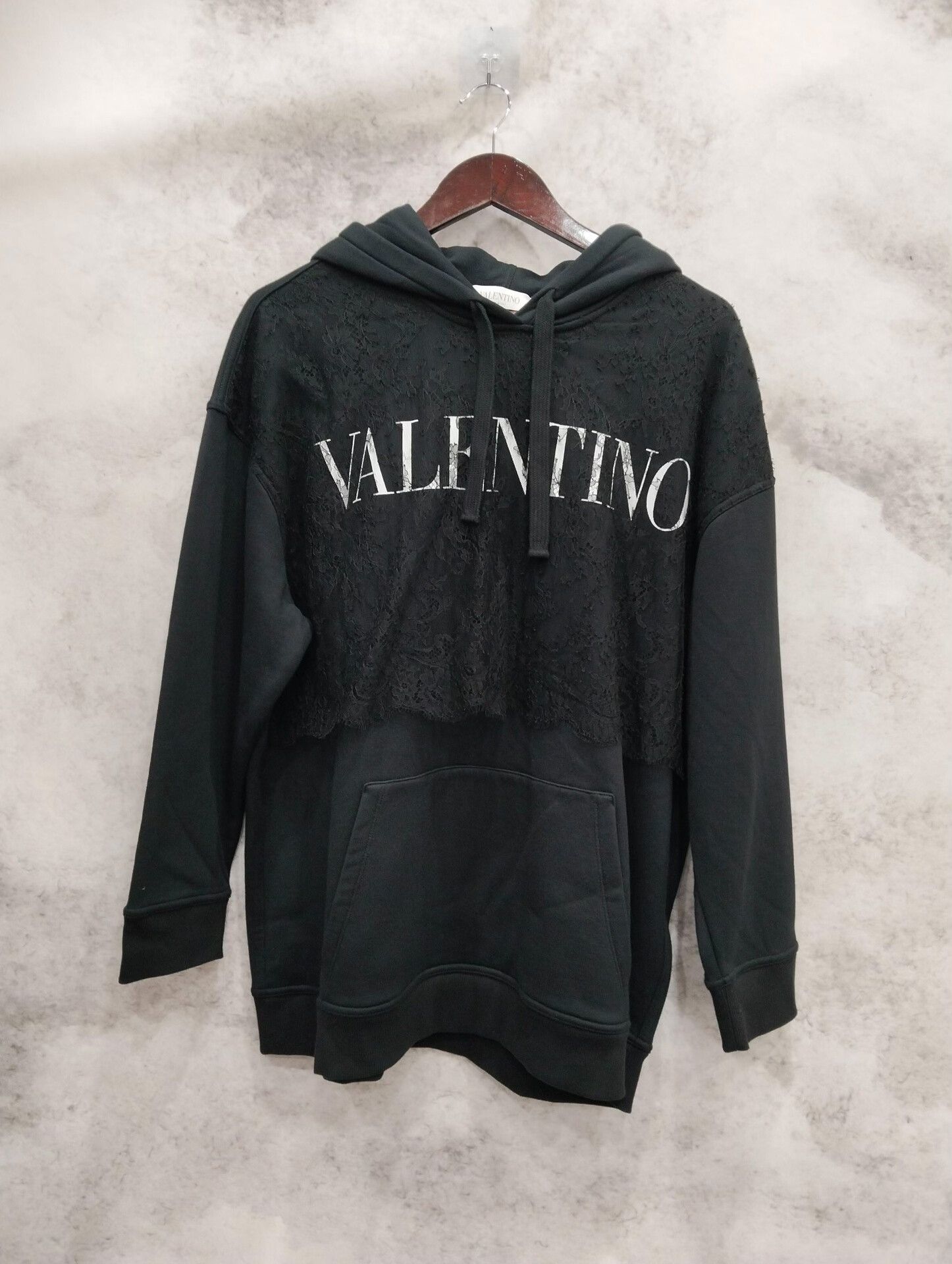 Valentino black valentino hoodie with logo Size US S / EU 44-46 / 1 - 1 Thumbnail