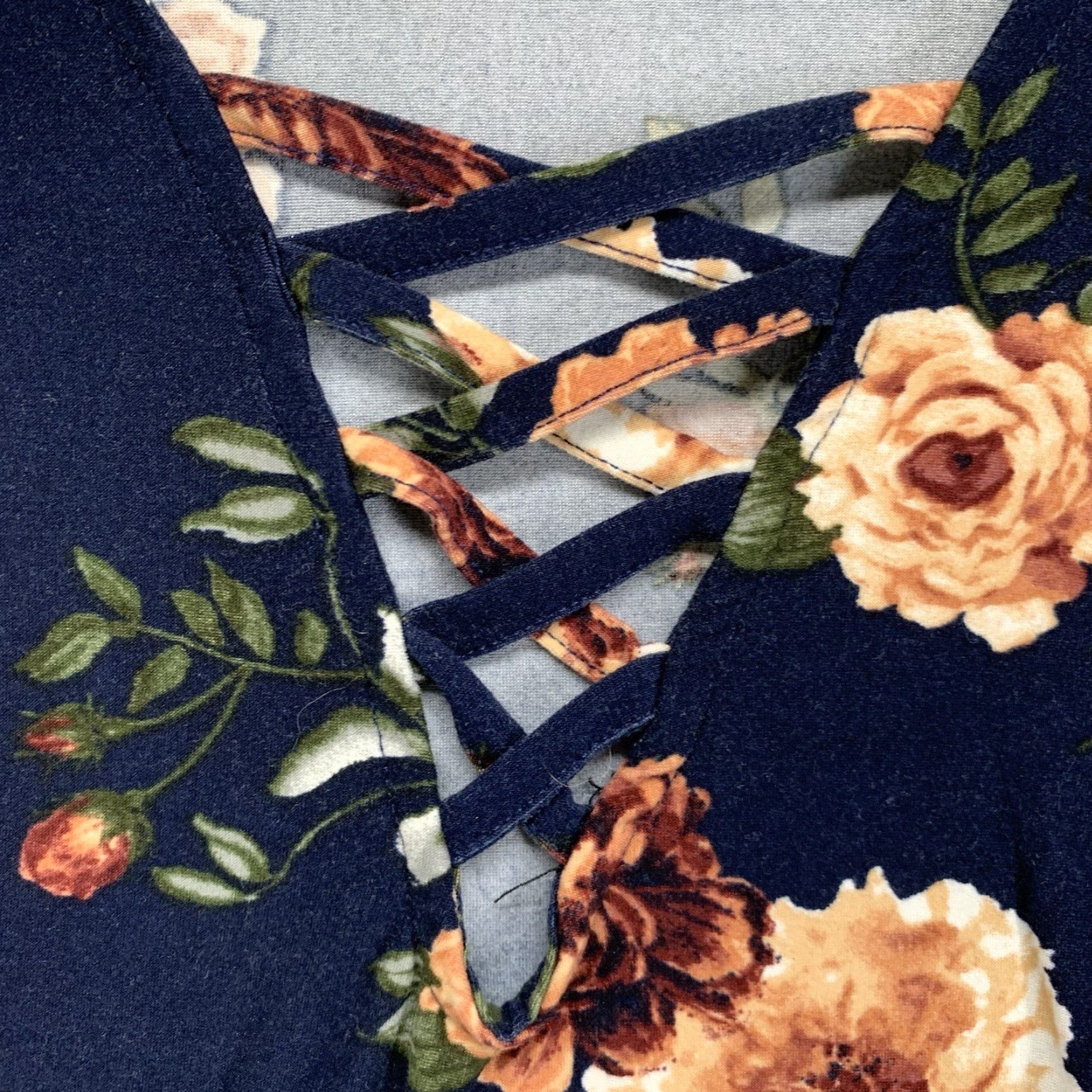 Vintage J for Justify Women Top Long Sleeve Floral Blue V-Neck Pullover XS S Size S / US 4 / IT 40 - 3 Thumbnail