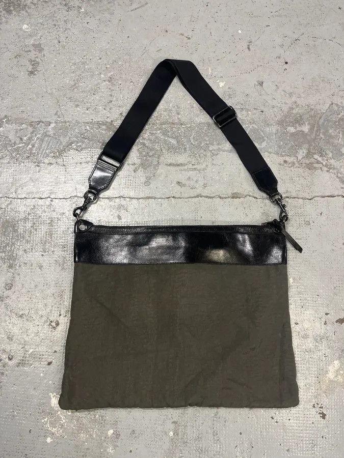 Dolce & Gabbana 2000s Dolce & Gabbana Grey & Black Leather Daily Shoulder Bag Size ONE SIZE - 8 Thumbnail